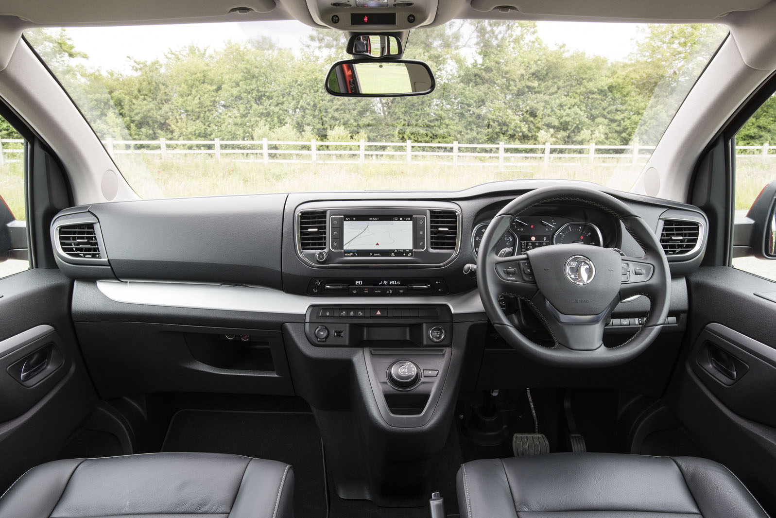 vauxhall vivaro life elite