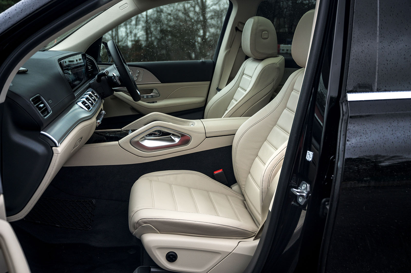 Mercedes-Benz GLS 2020 road test review - cabin
