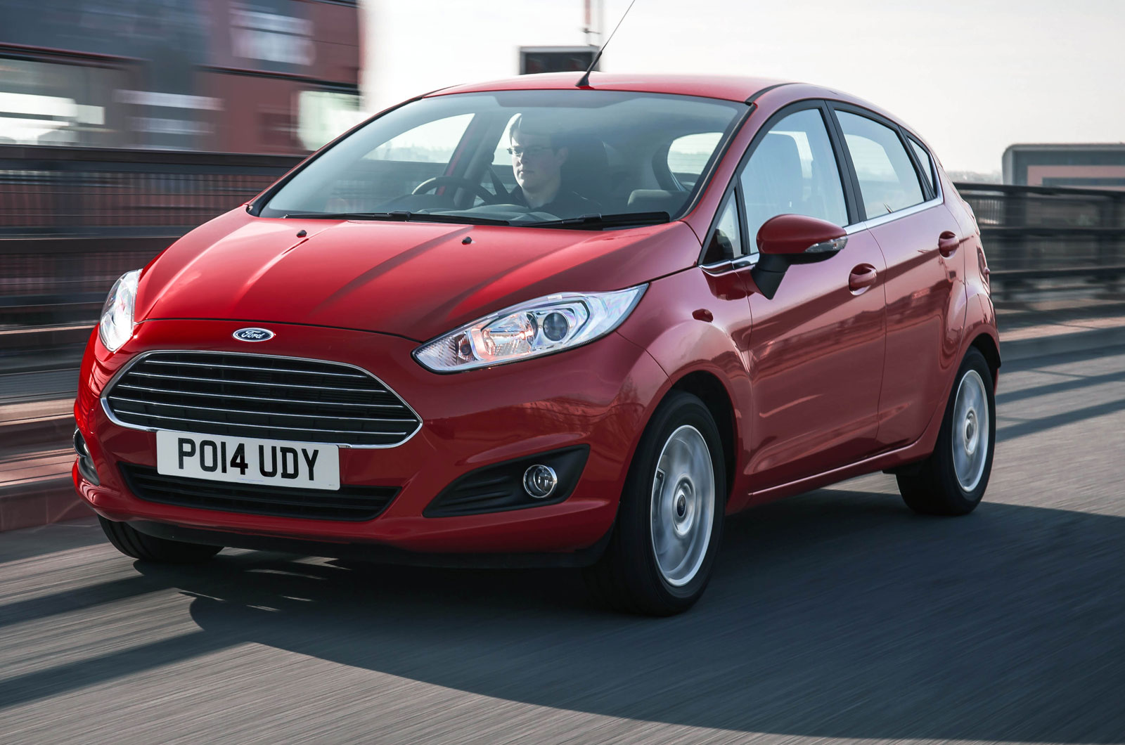 Uk s new car market continues record growth