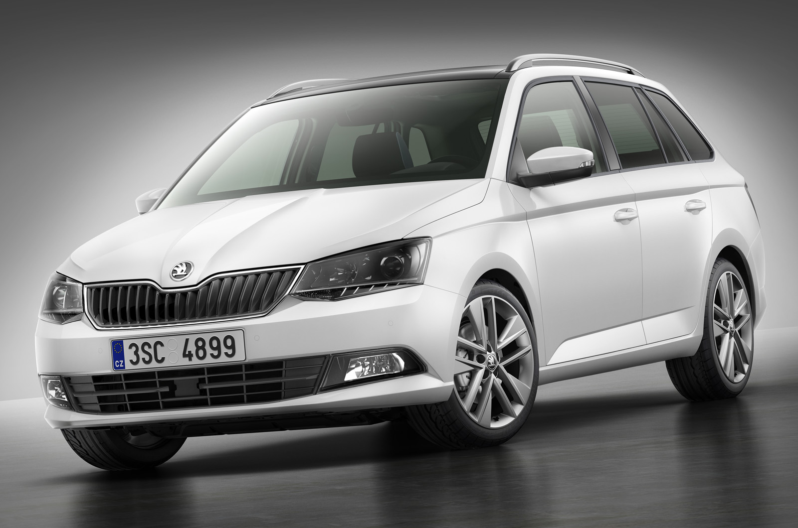 Skoda Fabia Combi dimensions, boot space and similars