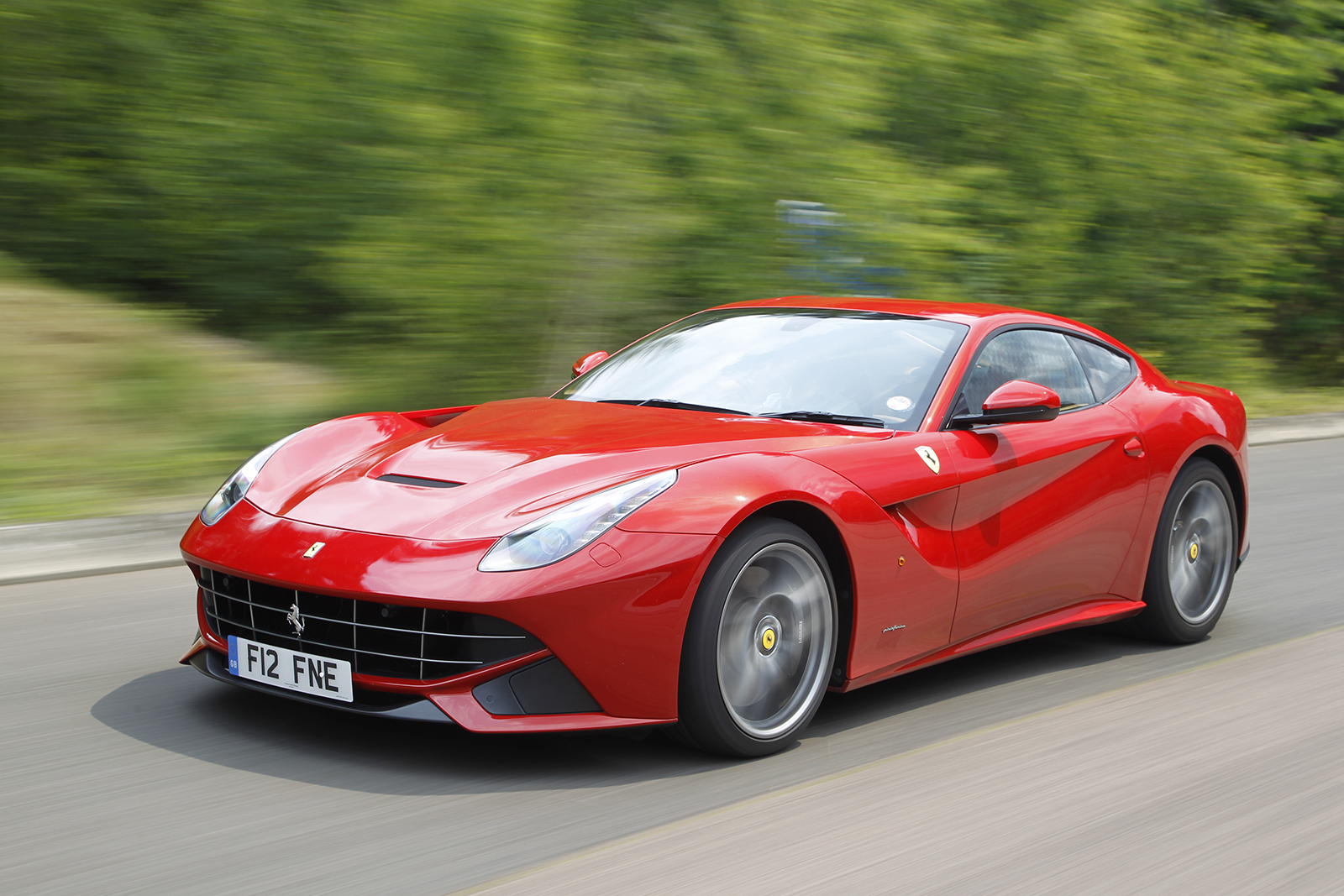 F12 Ferrari Review - auto.teknodaring