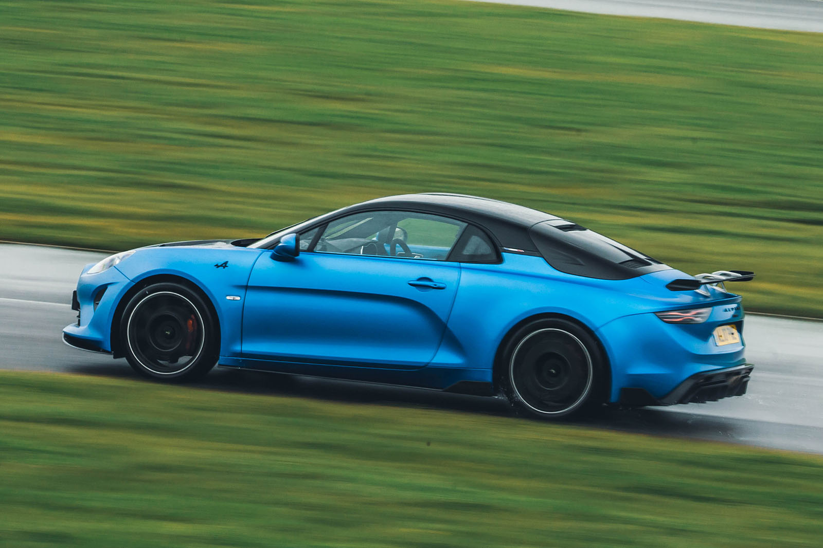 alpine a110r review 2023 28 panning track