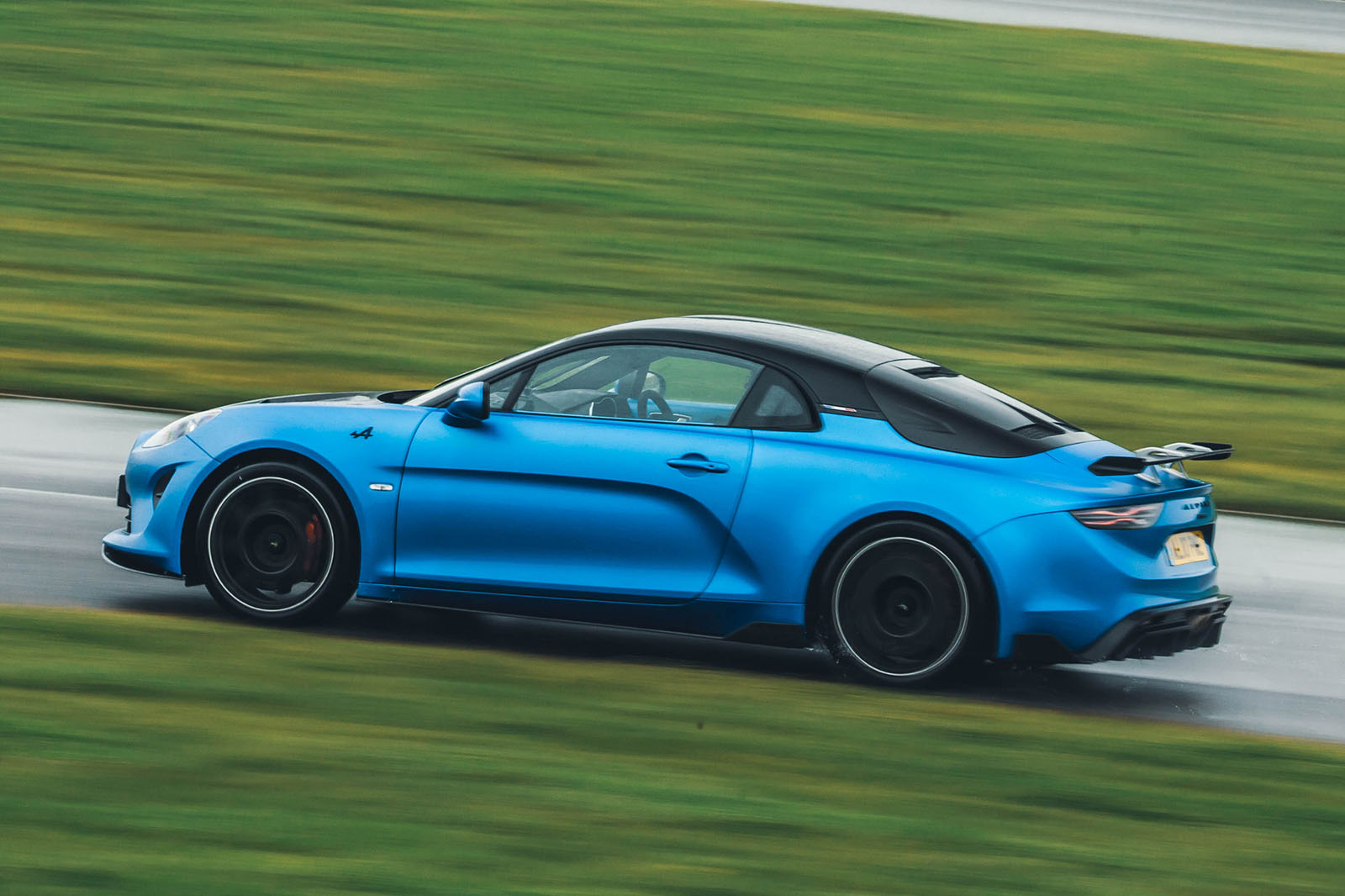alpine a110r review 2023 28 panning track