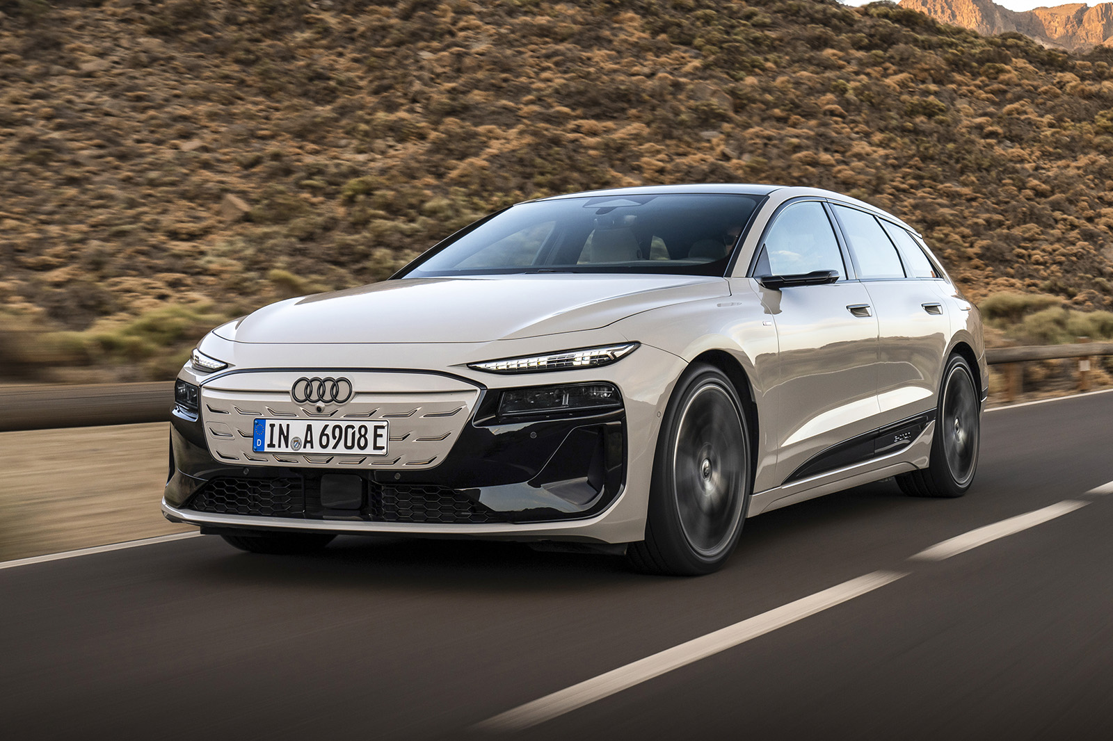 audi a6 e tron avis 20 24 01 front tracking audi a6 e tron avis 20 24 01 front tracking