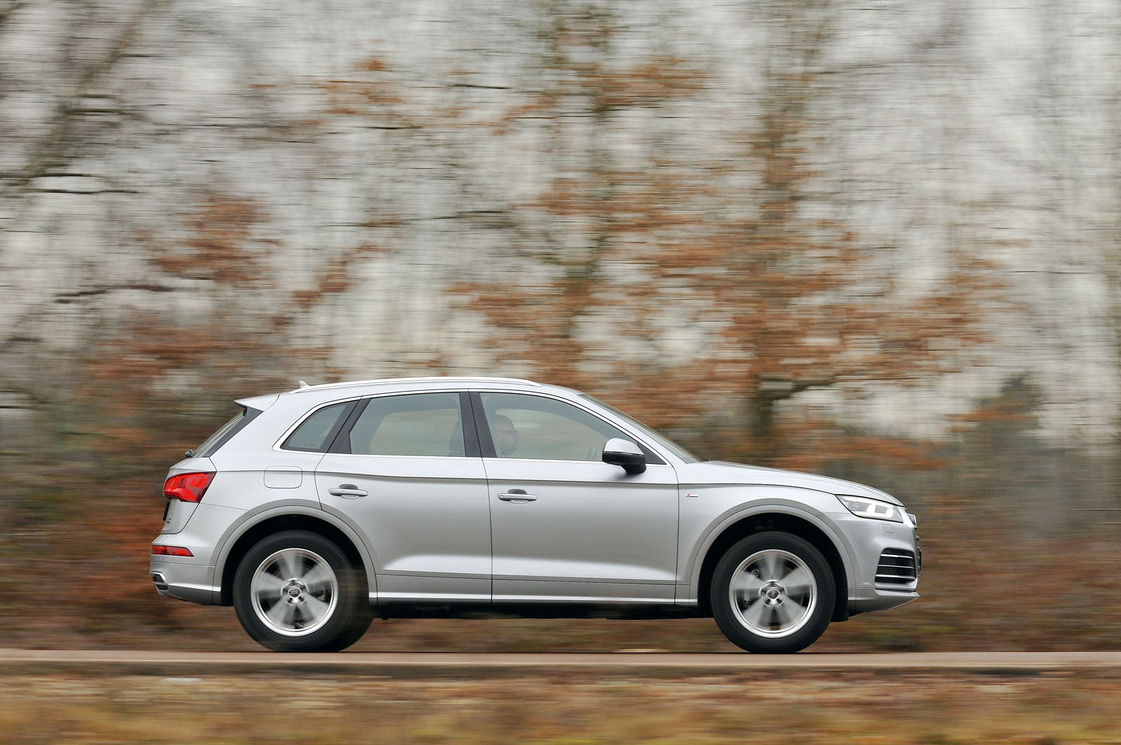 Audi Q5 side profile