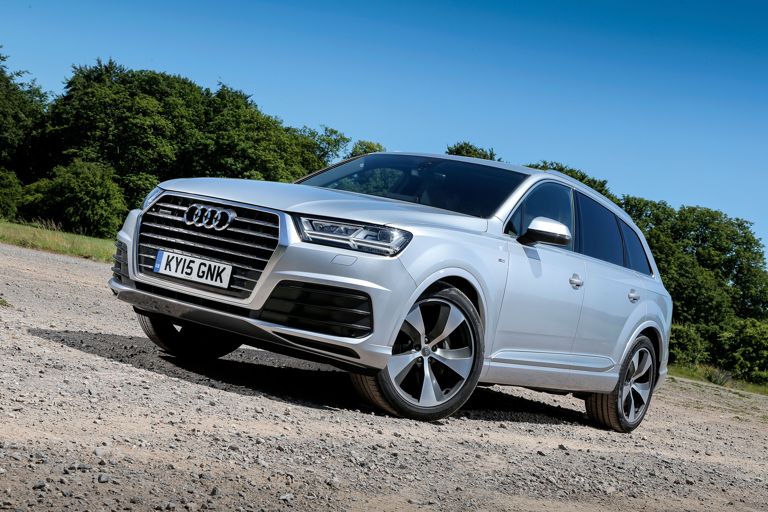 The 4 star suave and spacious Audi Q7