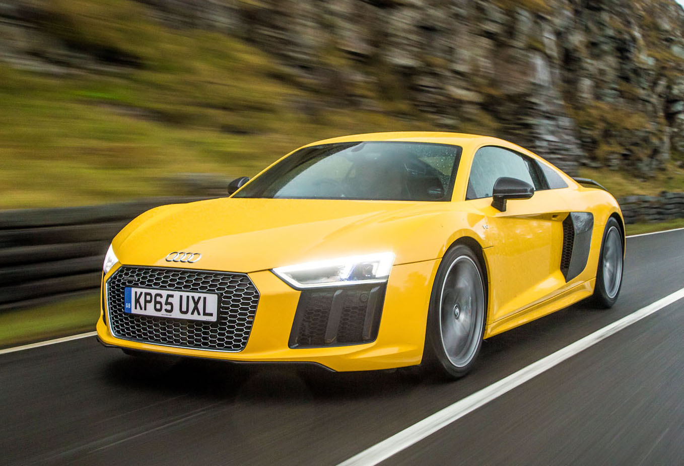 Audi R8 Review (2024)