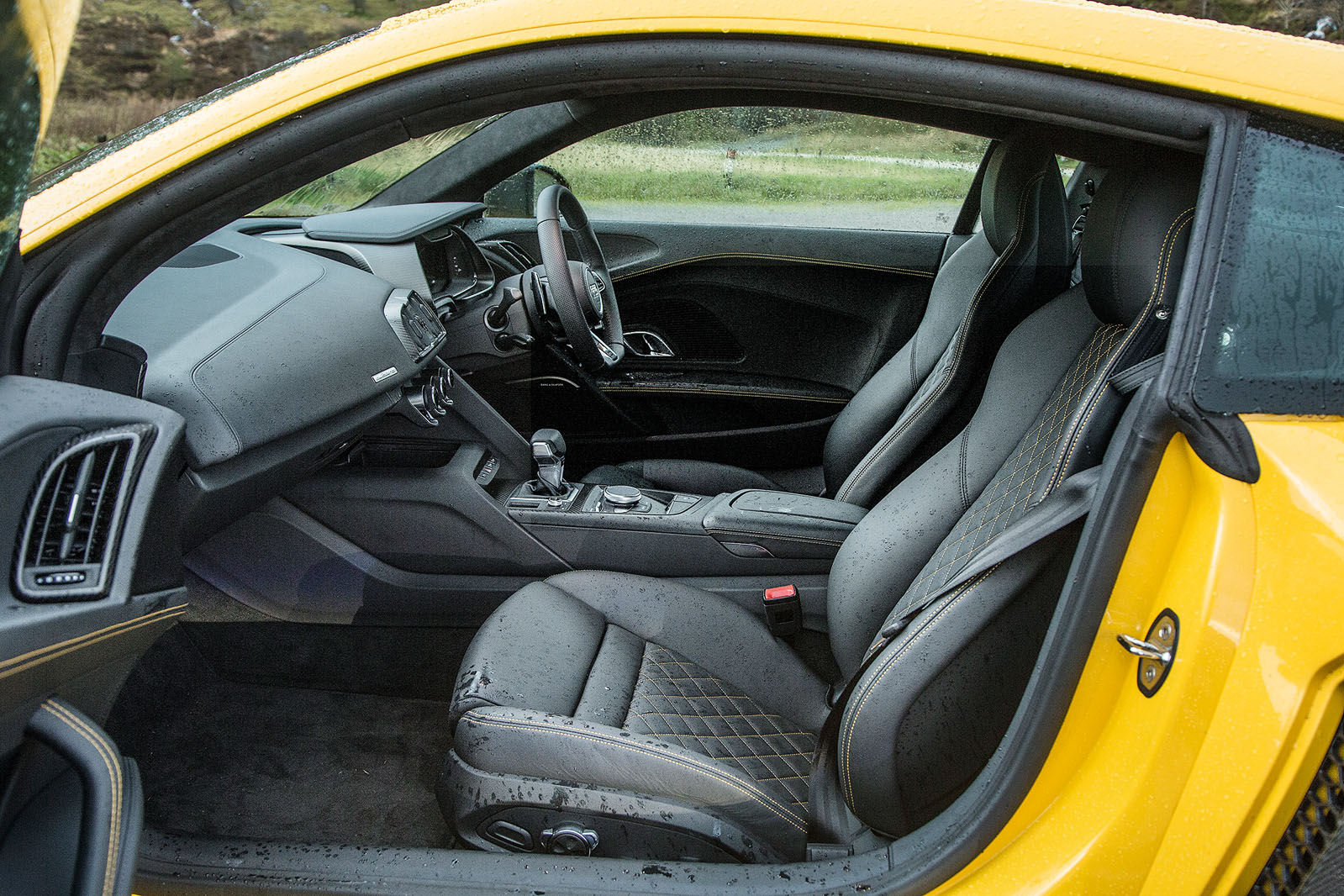 Inside the second generation Audi R8