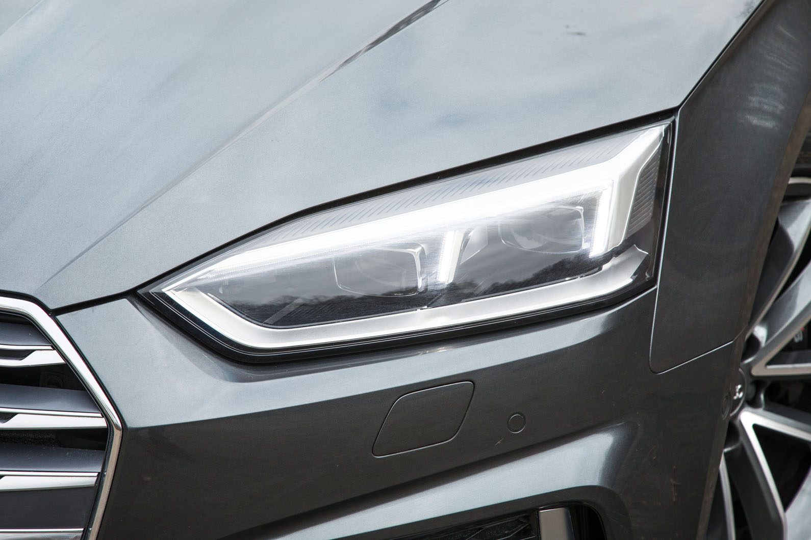 Audi S5 LED headlights