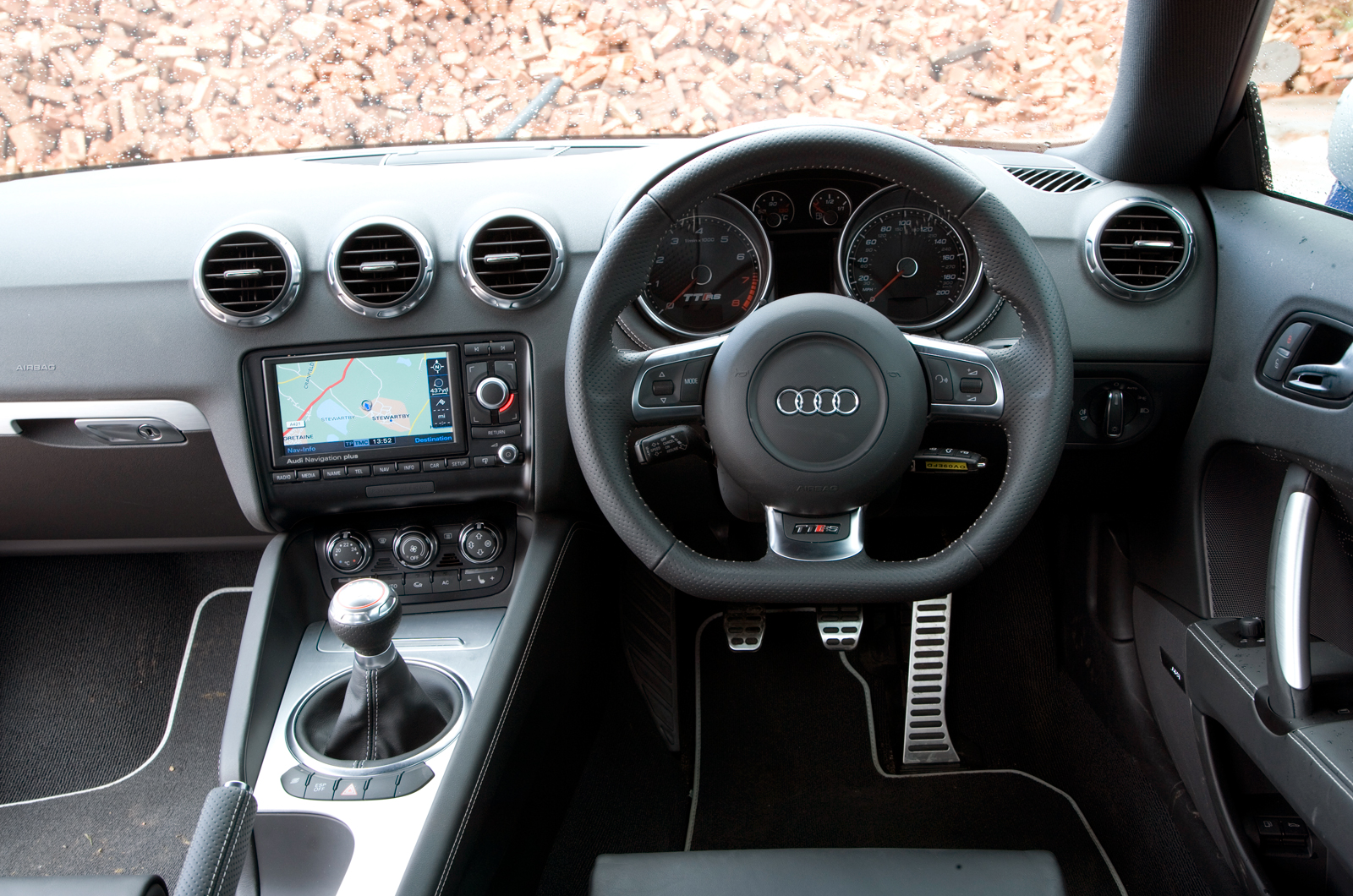 Audi TT RS's dashboard