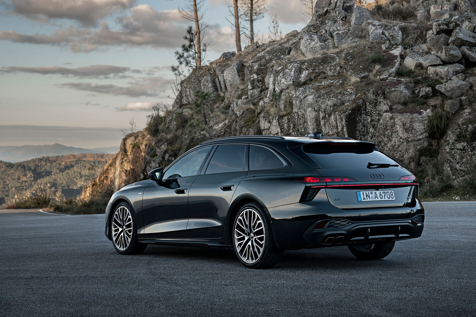 Audi A6 Avant ICE 2025 Review rear static 42