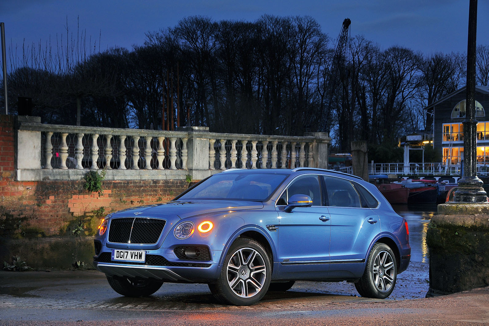 5 star Bentley Bentayga Diesel