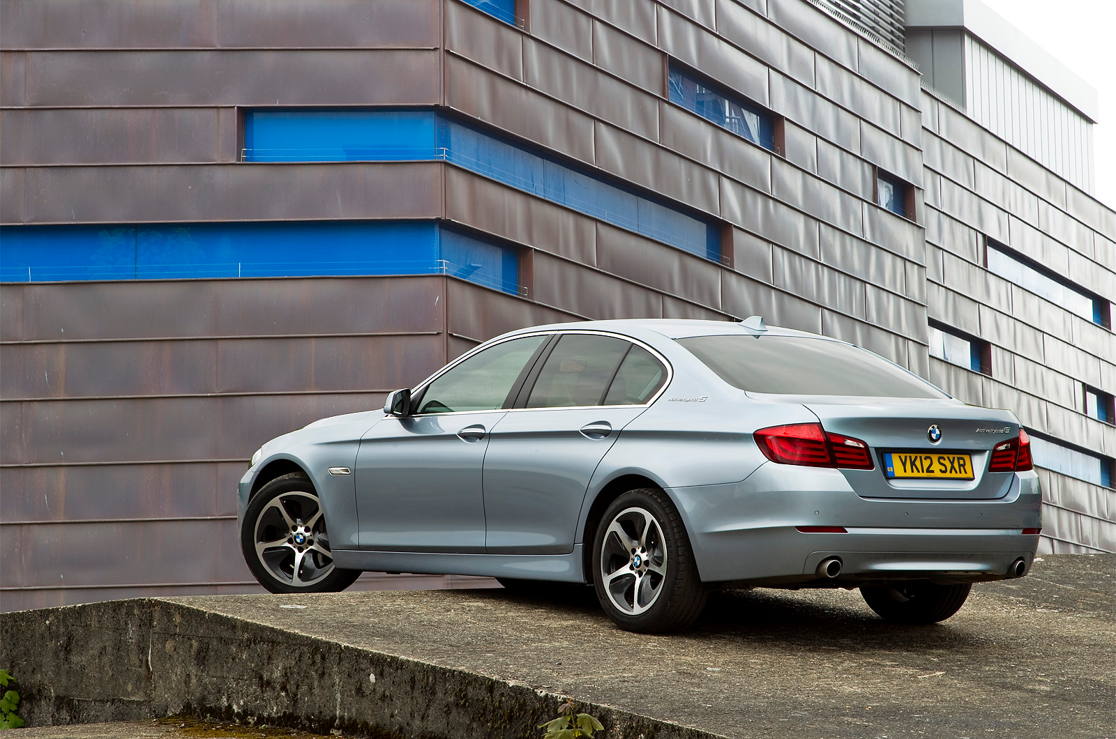 BMW ActiveHybrid 5 (2011-2015) Review | Autocar