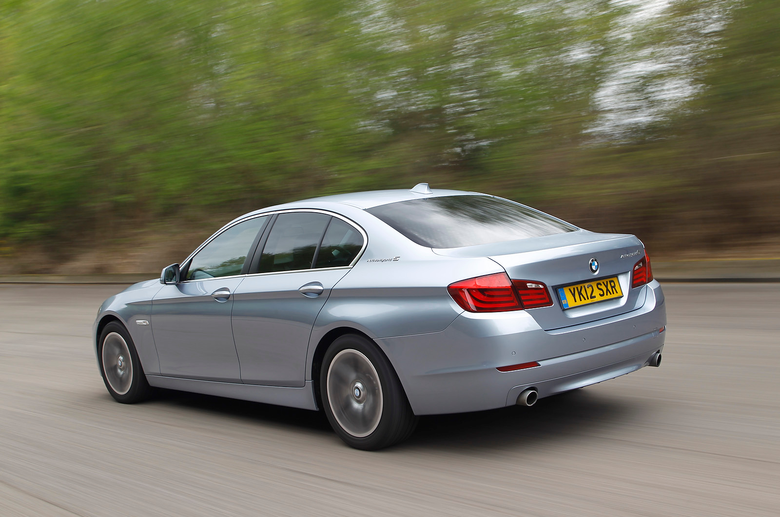 BMW ActiveHybrid 5 rear quarter