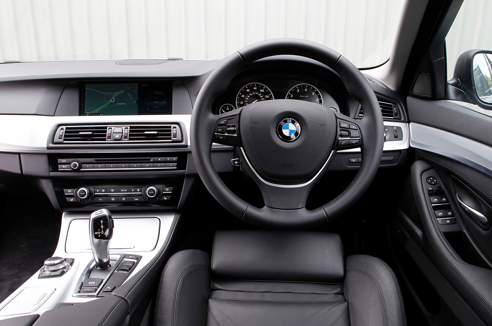 BMW ActiveHybrid 5 interior