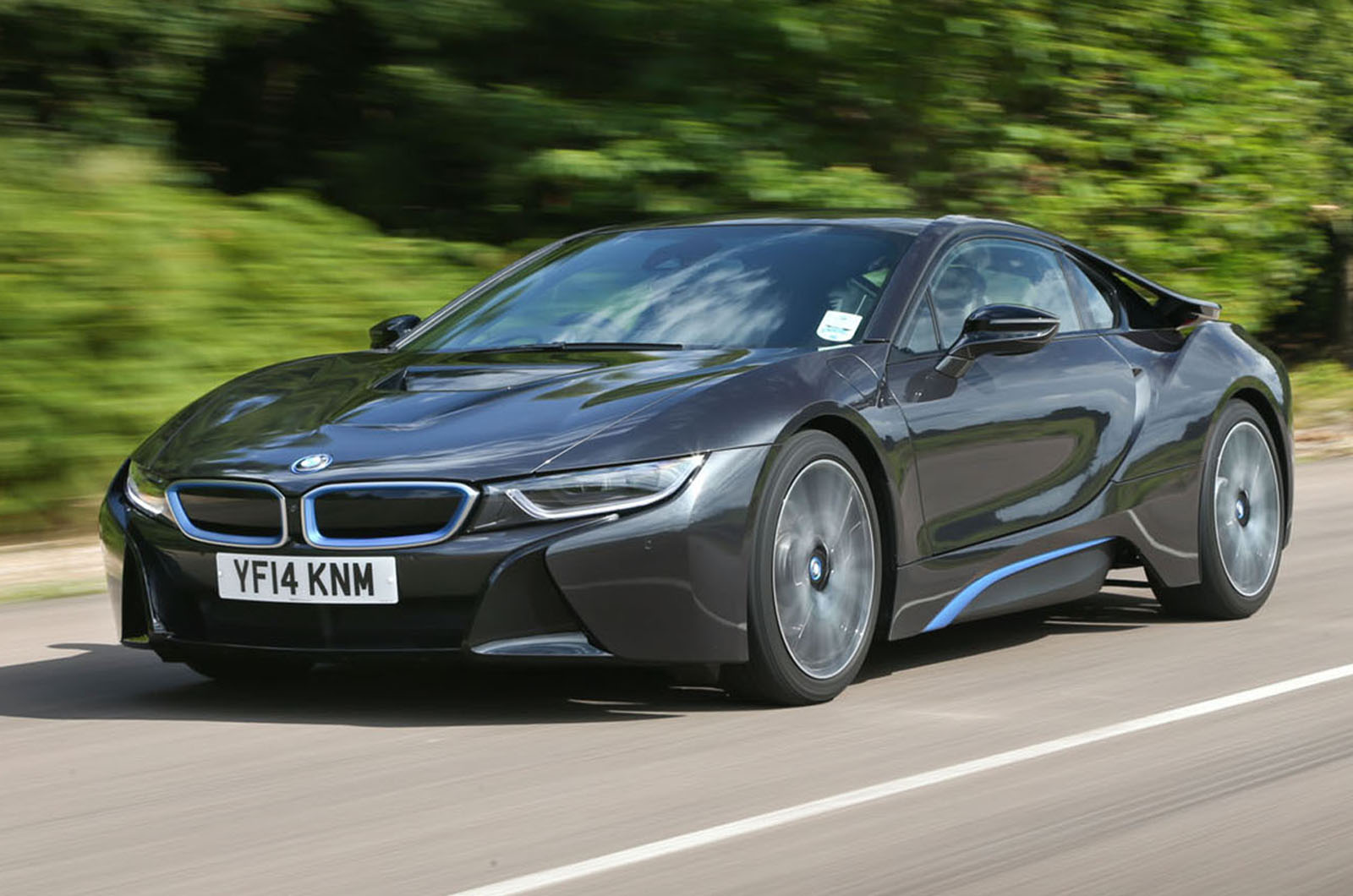 RENT THE BMW i8 COUPE