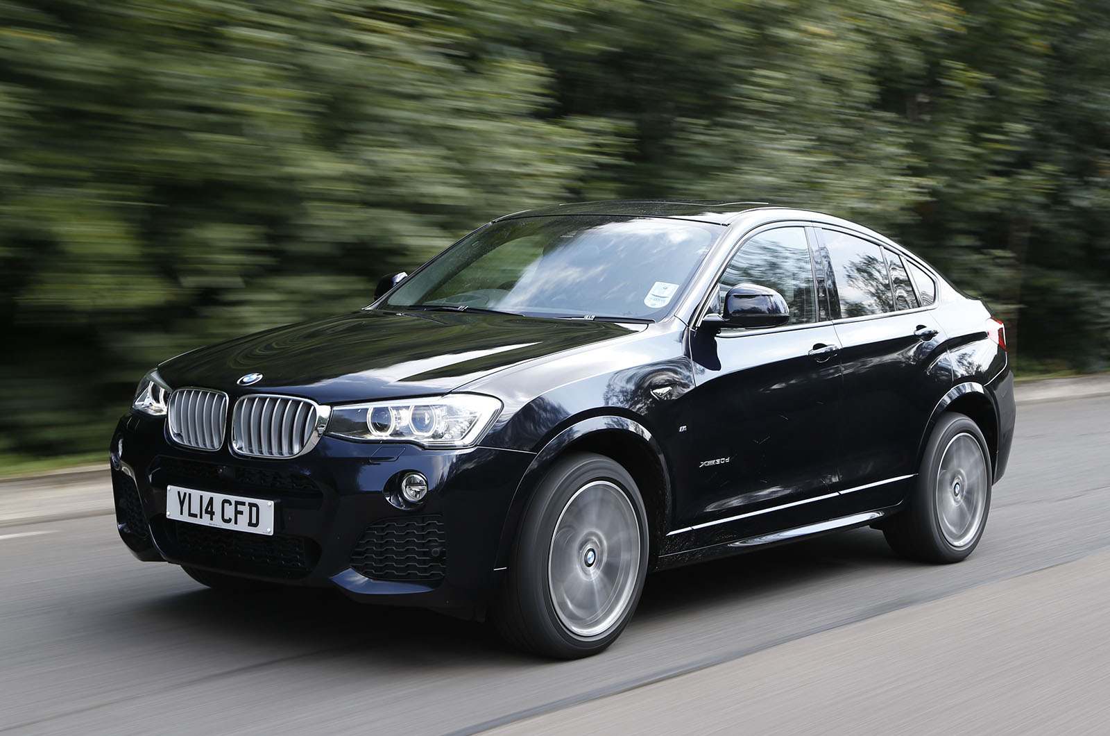 2017 BMW X4 Specs, Price, MPG & Reviews