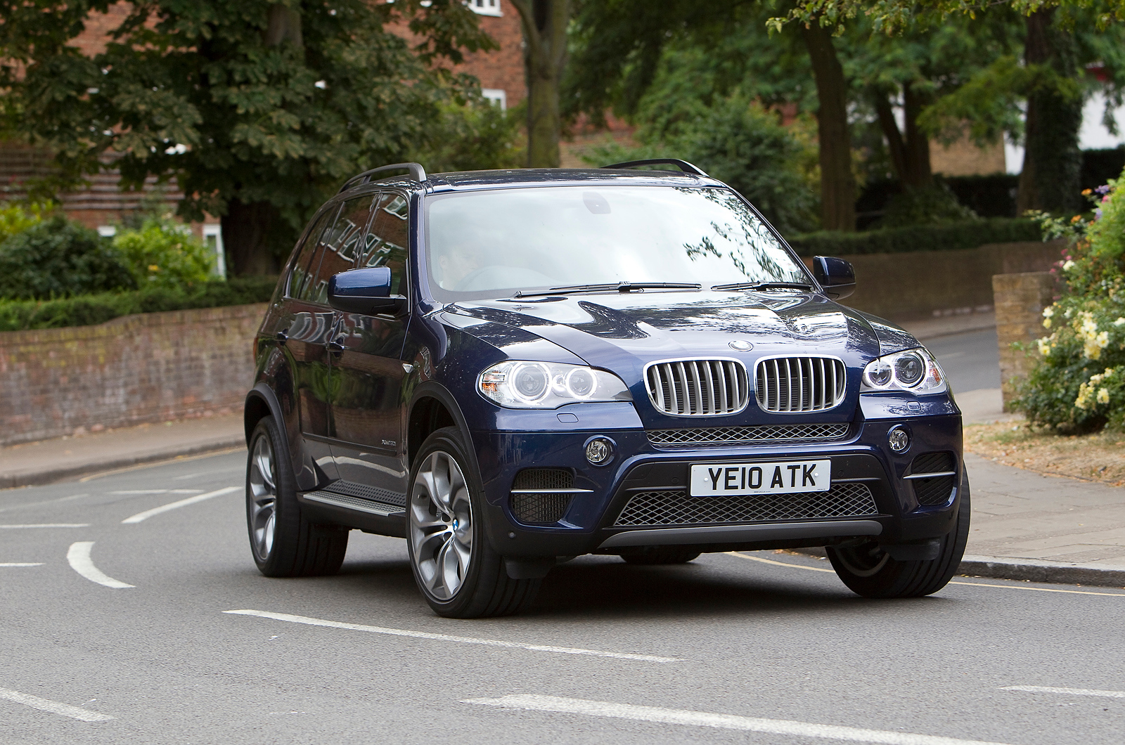 Is the E53 BMW X5 with a Manual Transmission Awesome to Own?