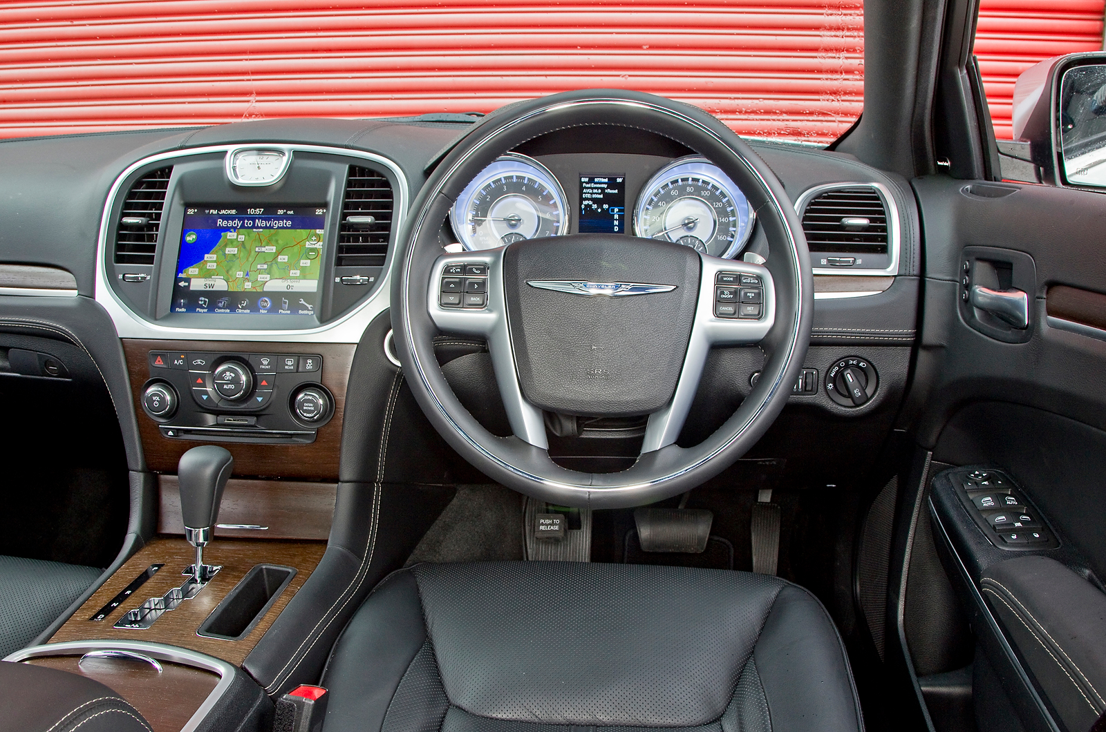 Chrysler 300C interior