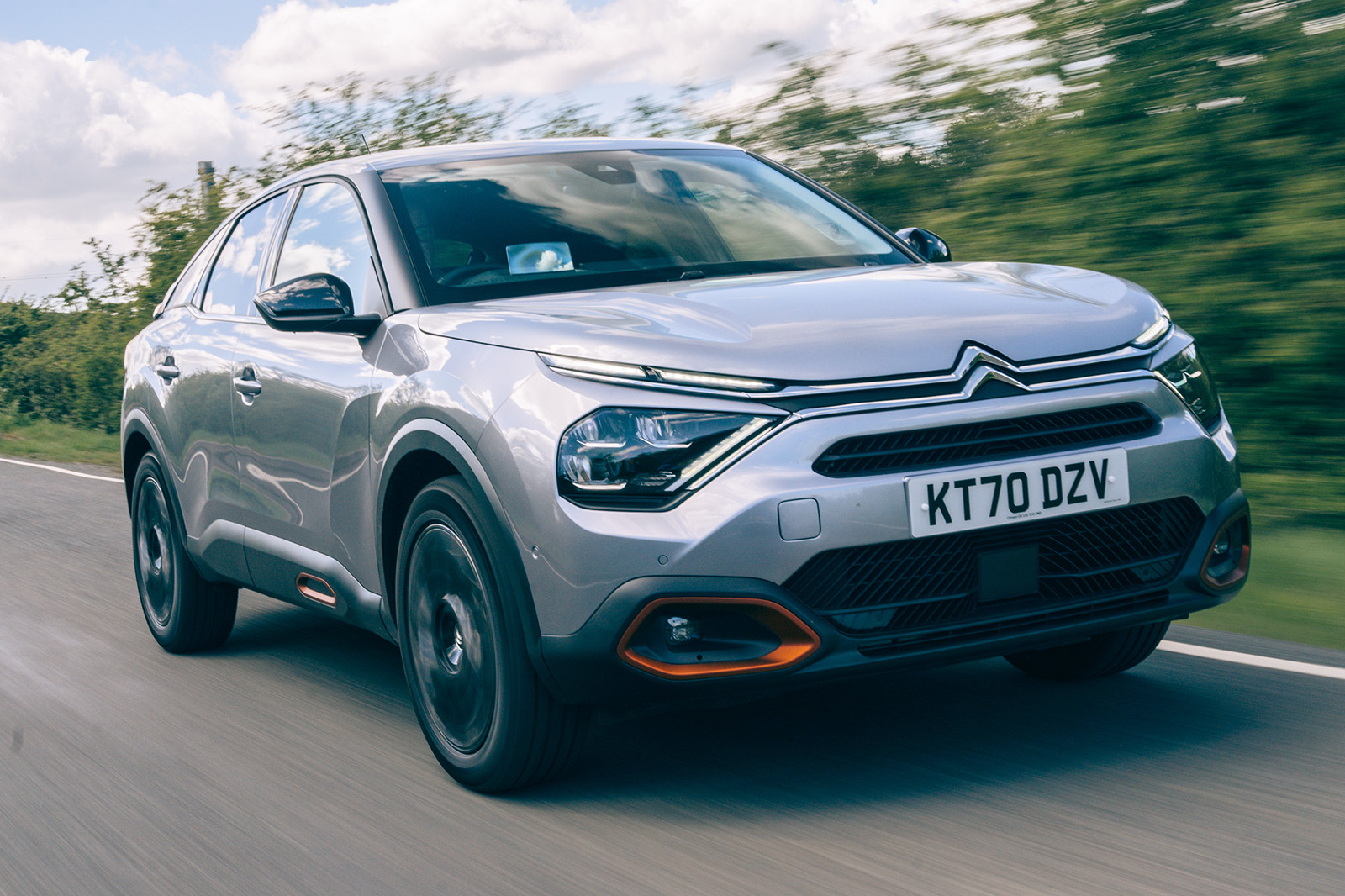 Citroën C4 petrol and ë-C4 electric 2021 review