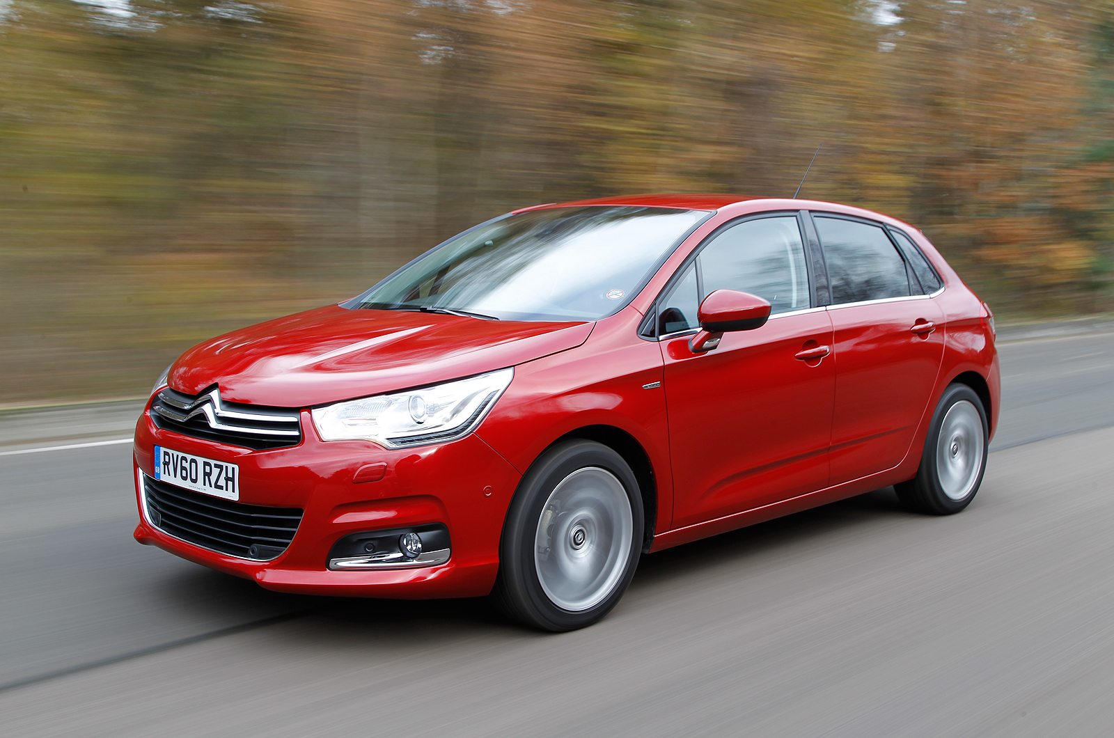 Citroen C4 2015 Hatchback (2015 - 2018) reviews, technical data