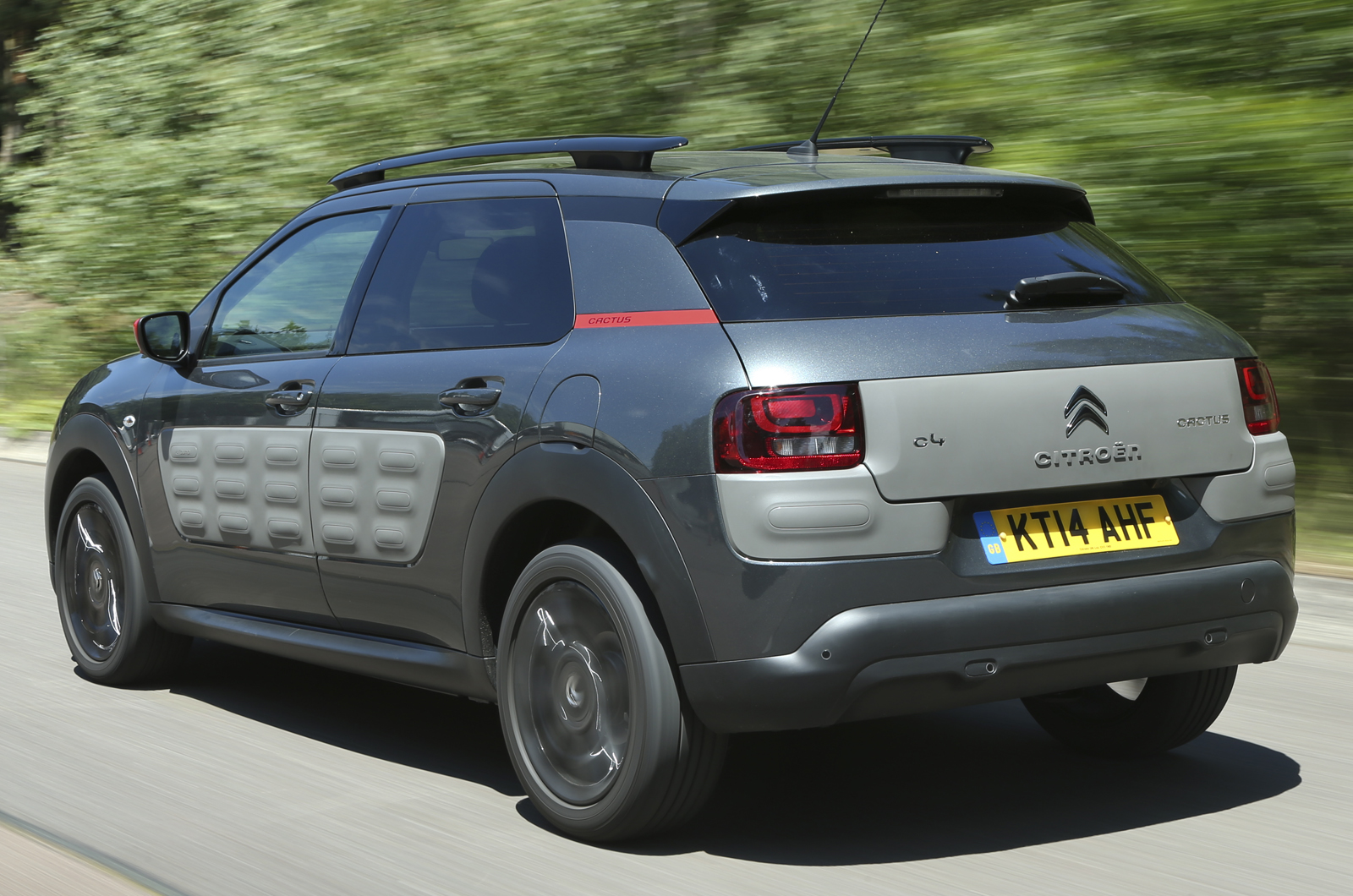 Citroën C4 Cactus rear quarter