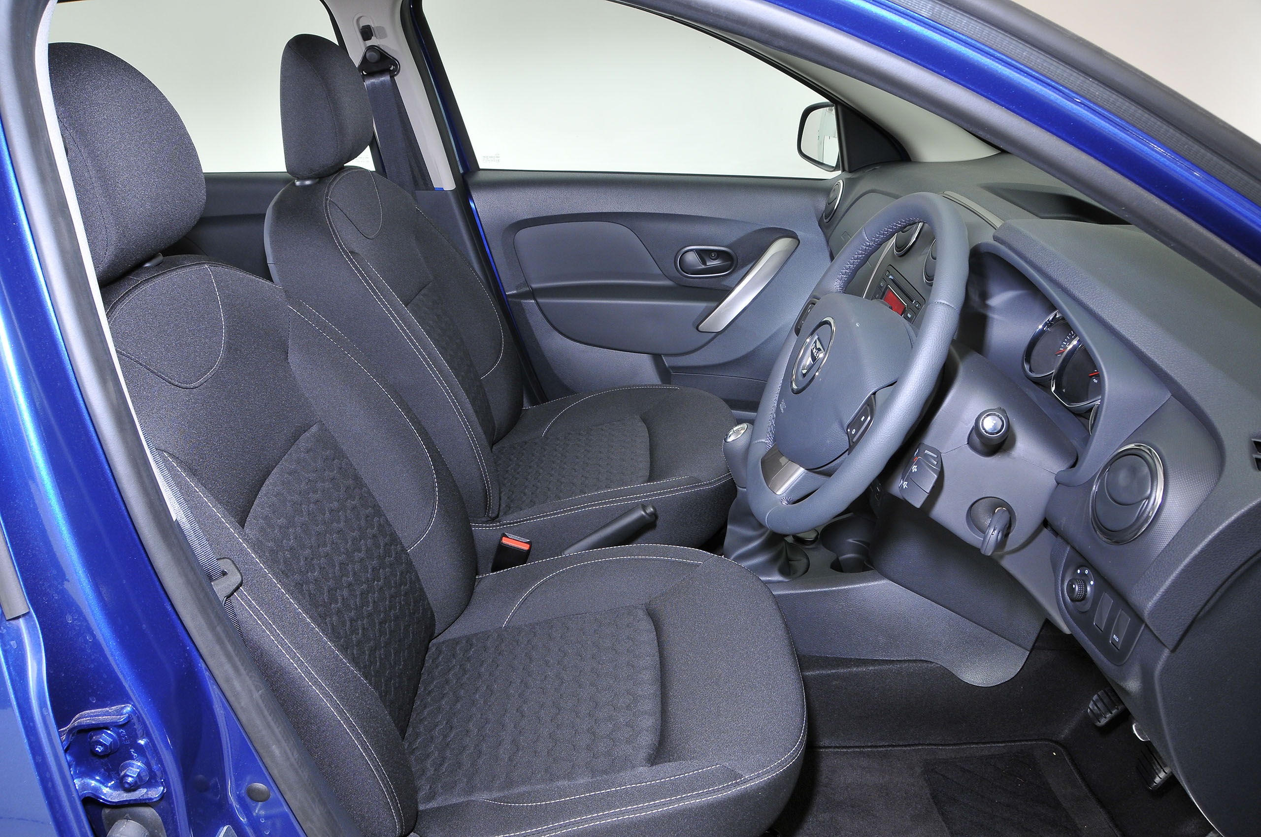 Dacia Sandero interior