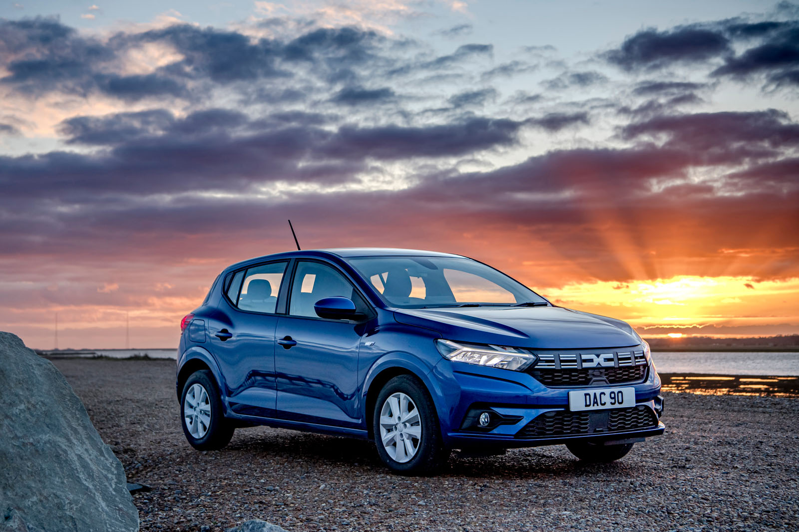 Dacia Sandero 2025 Review front static 04