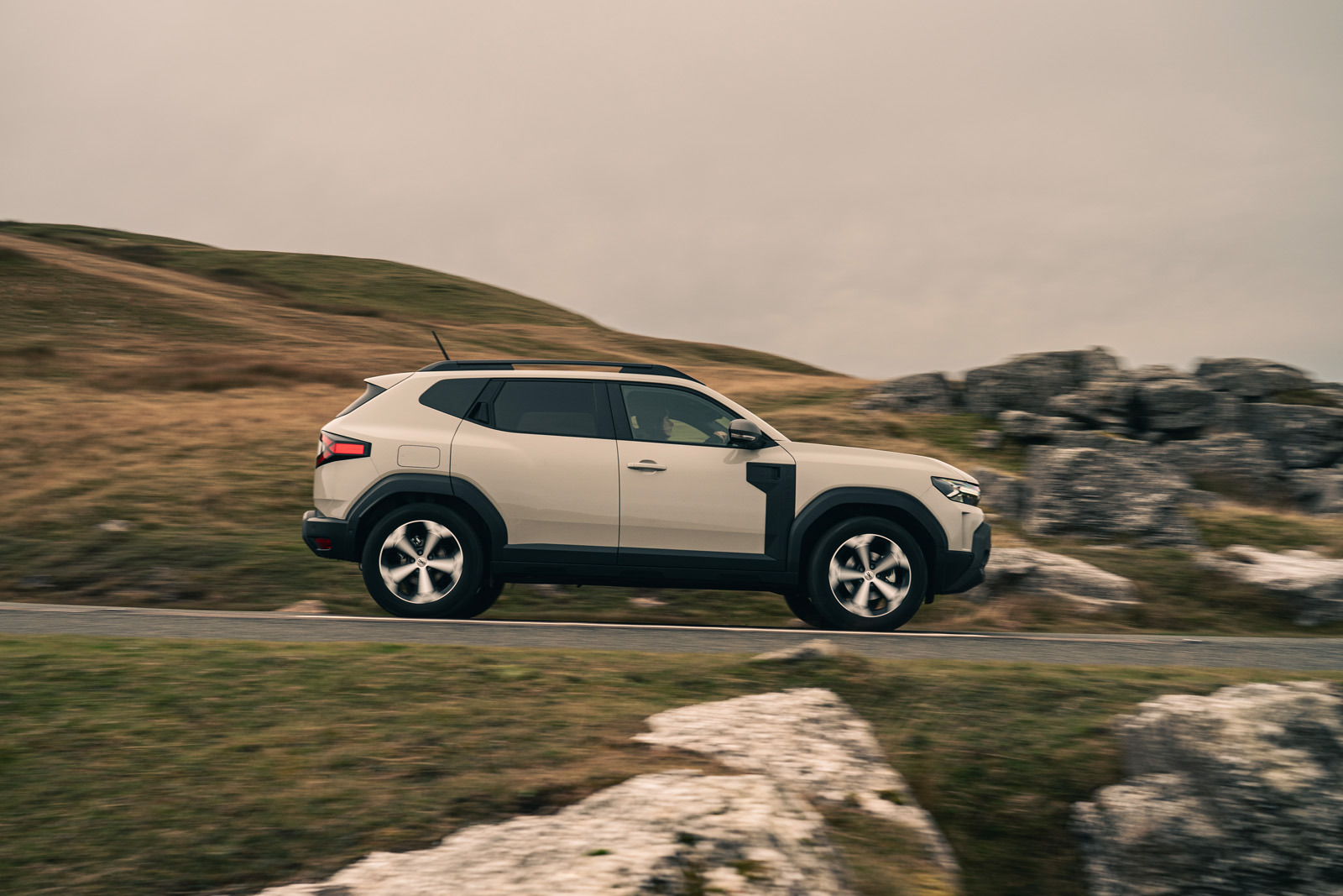 Dacia Duster vue latérale Dacia Duster vue latérale