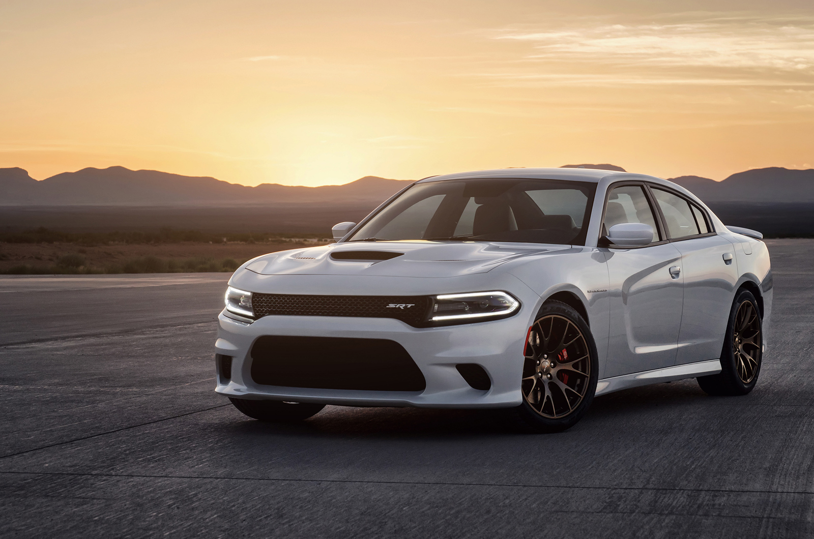 White shop hellcat charger