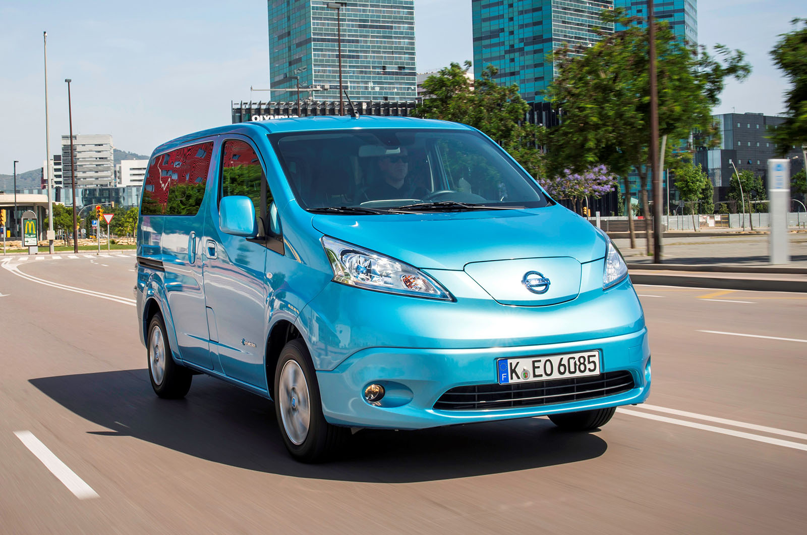 nissan 200 electric