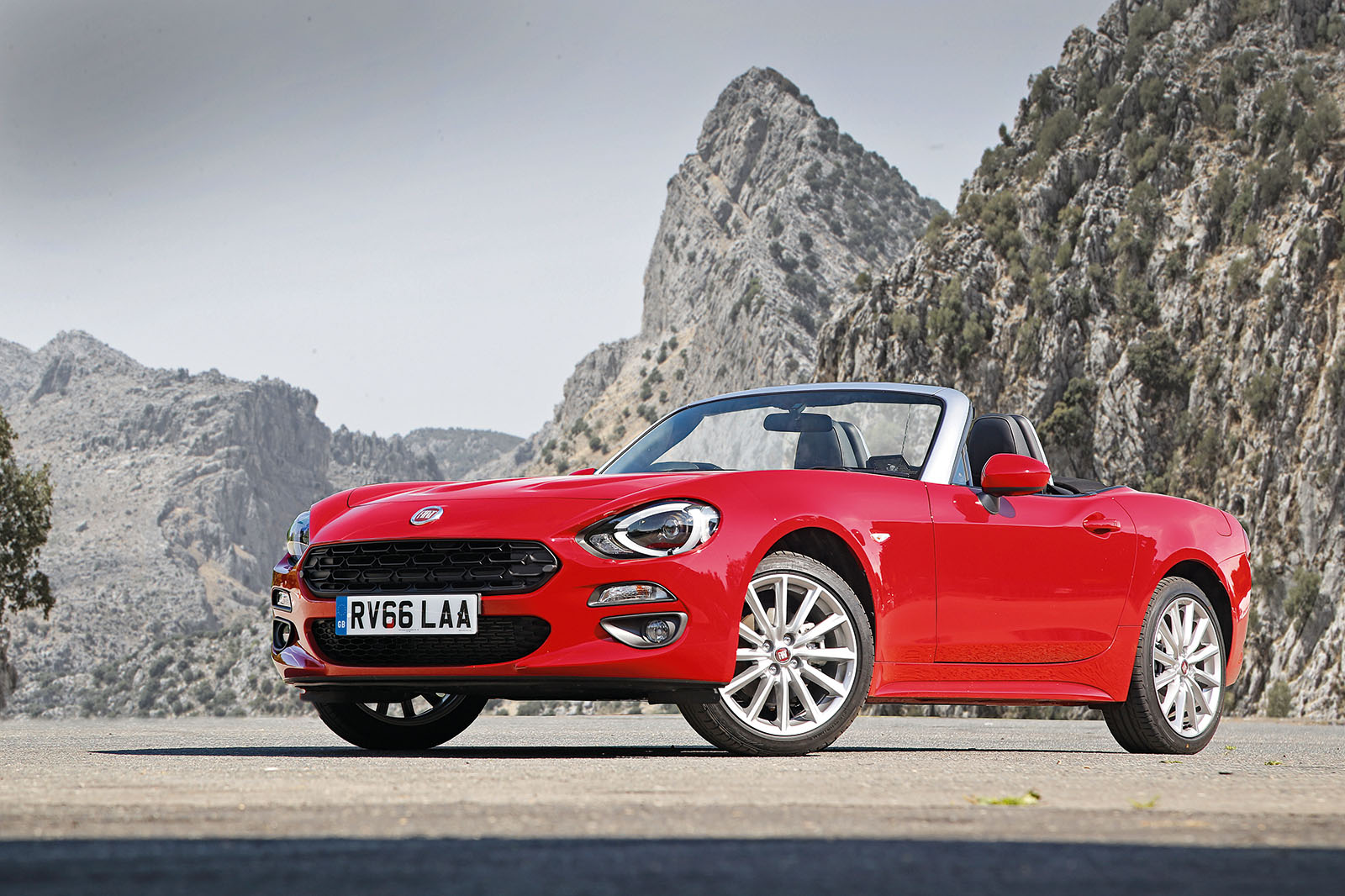 3.5 star Fiat 124 Spider