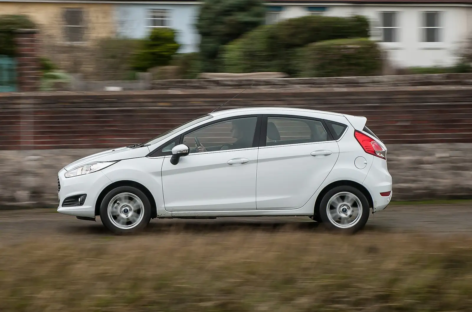 Profil latéral de la Ford Fiesta