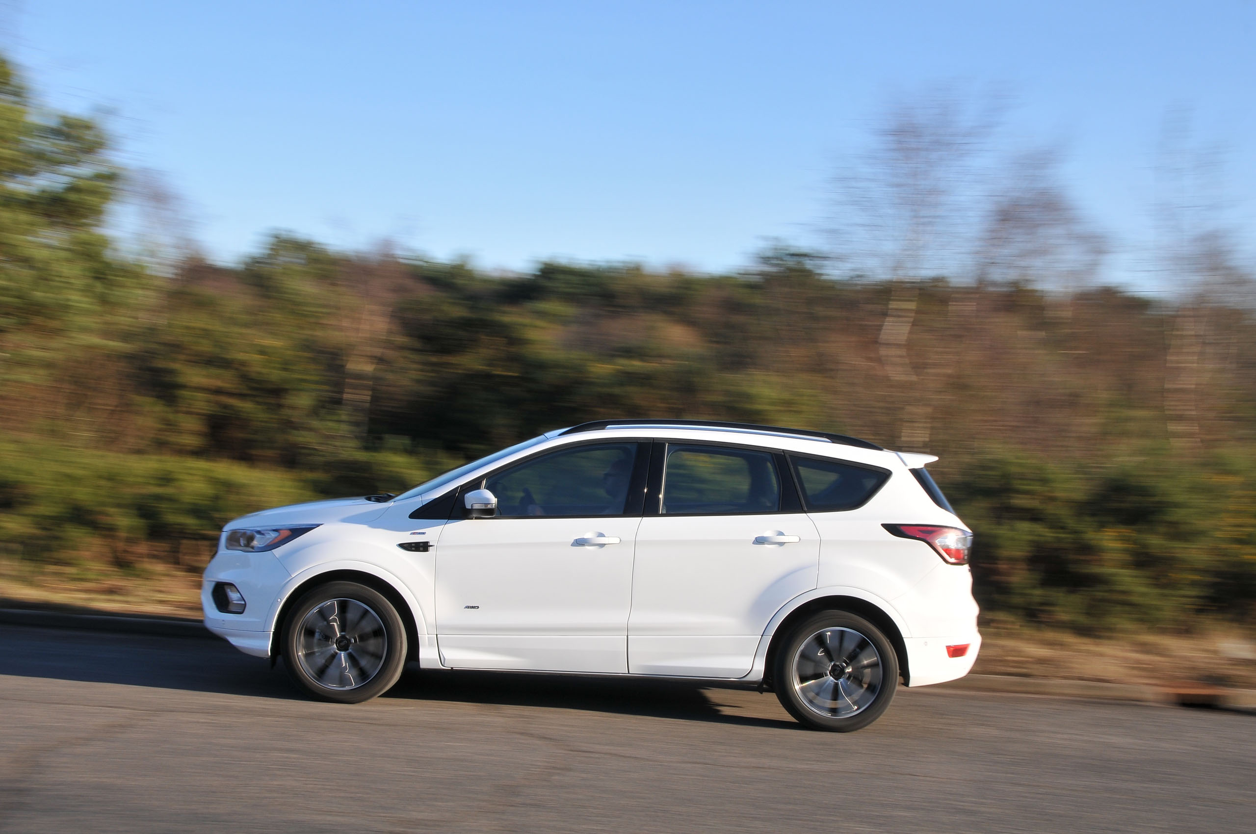 Ford Kuga side profile