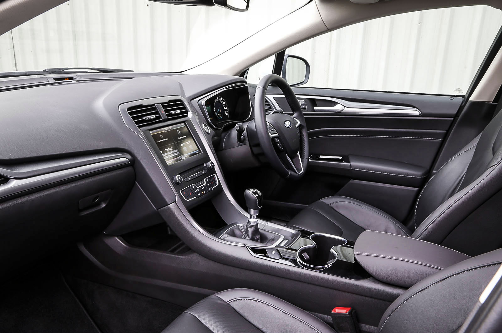 Ford Mondeo interior