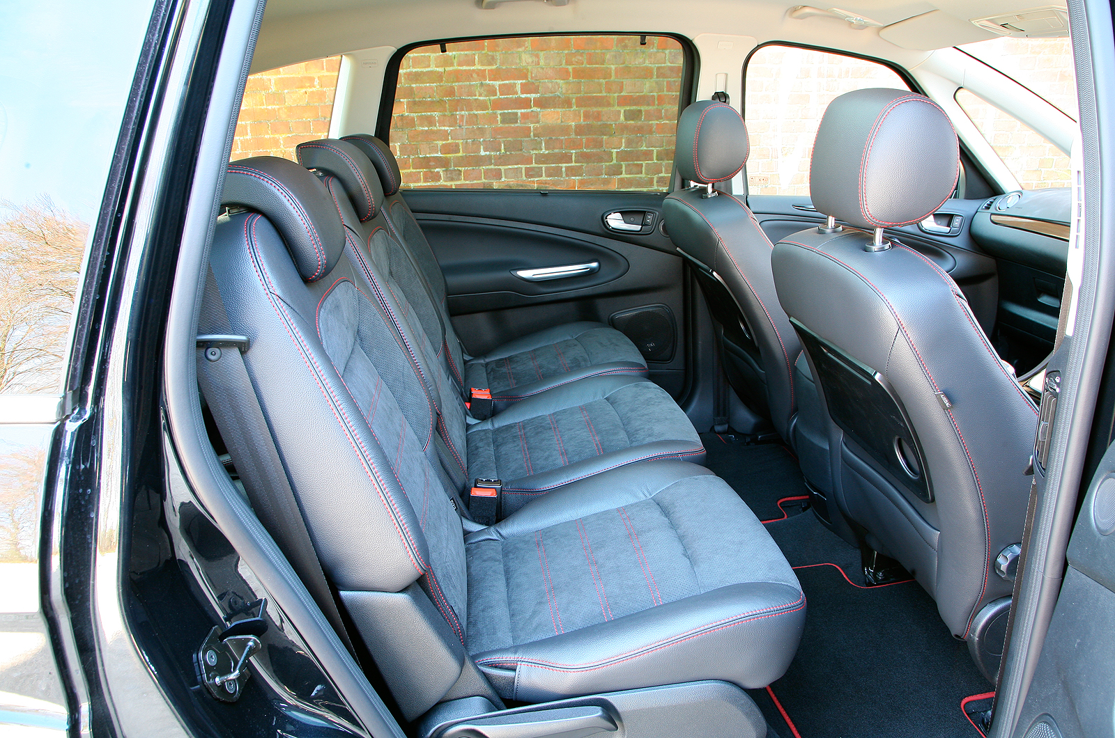Ford S Max 06 14 Interior Autocar