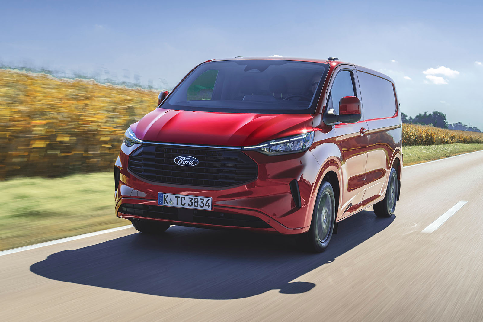 https://www.autocar.co.uk/sites/autocar.co.uk/files/ford-transit-review-2023-01-tracking-front.jpg