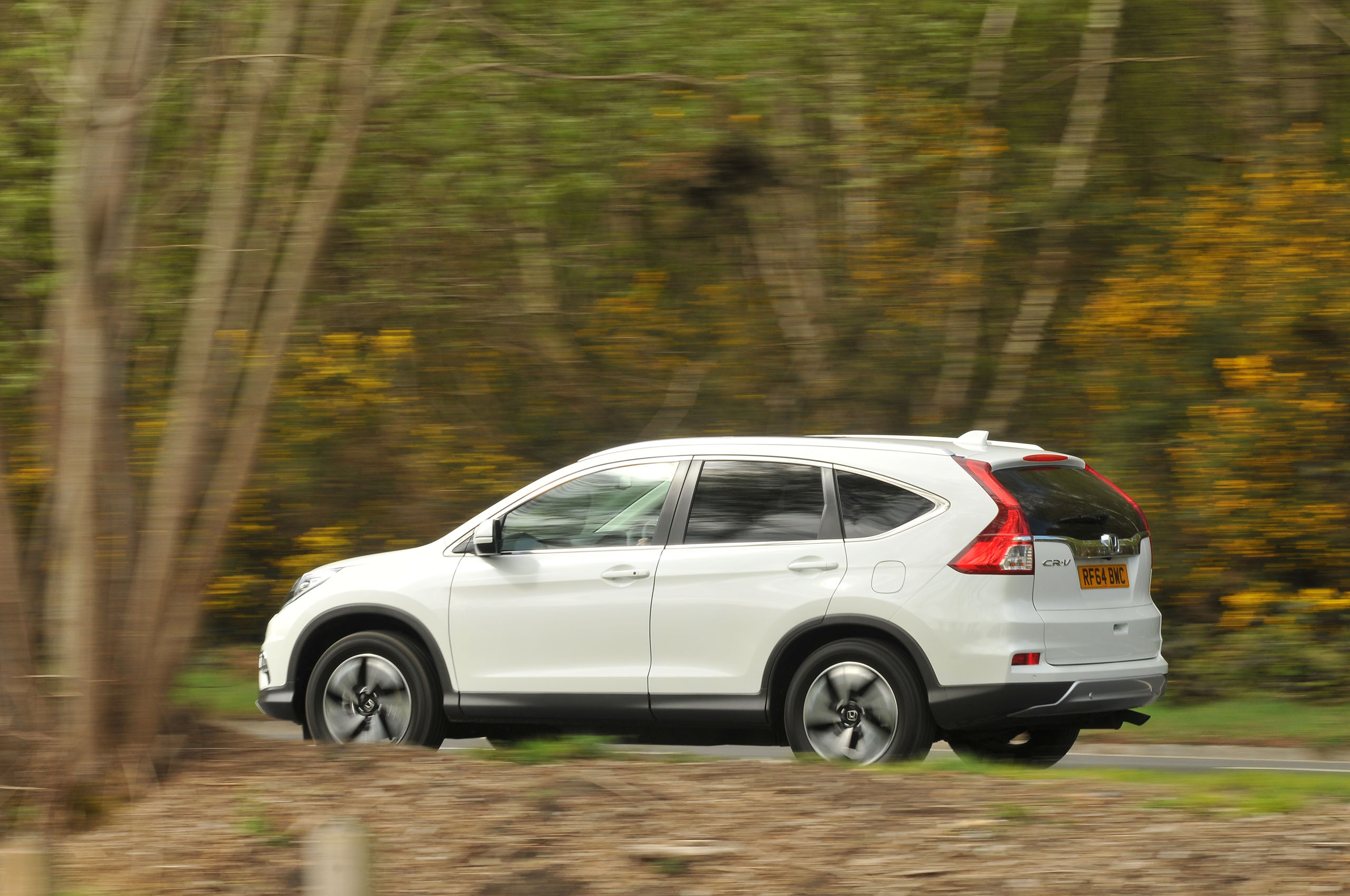 Honda CR-V rear cornering