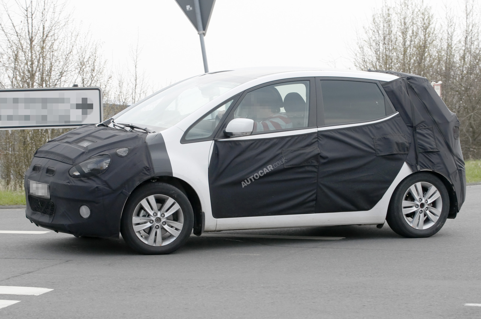 Hyundai's new MPV: first pics | Autocar