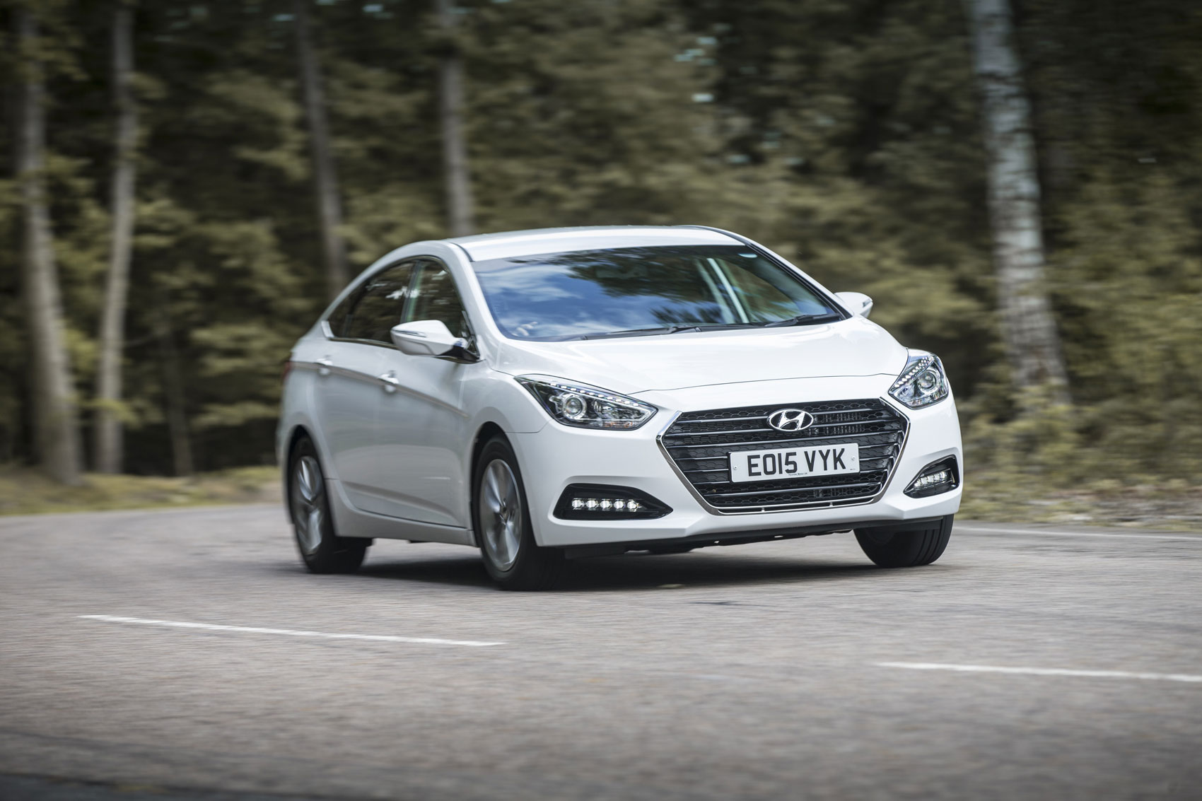 Performance and economy gains for new Hyundai i40 mild hybrid