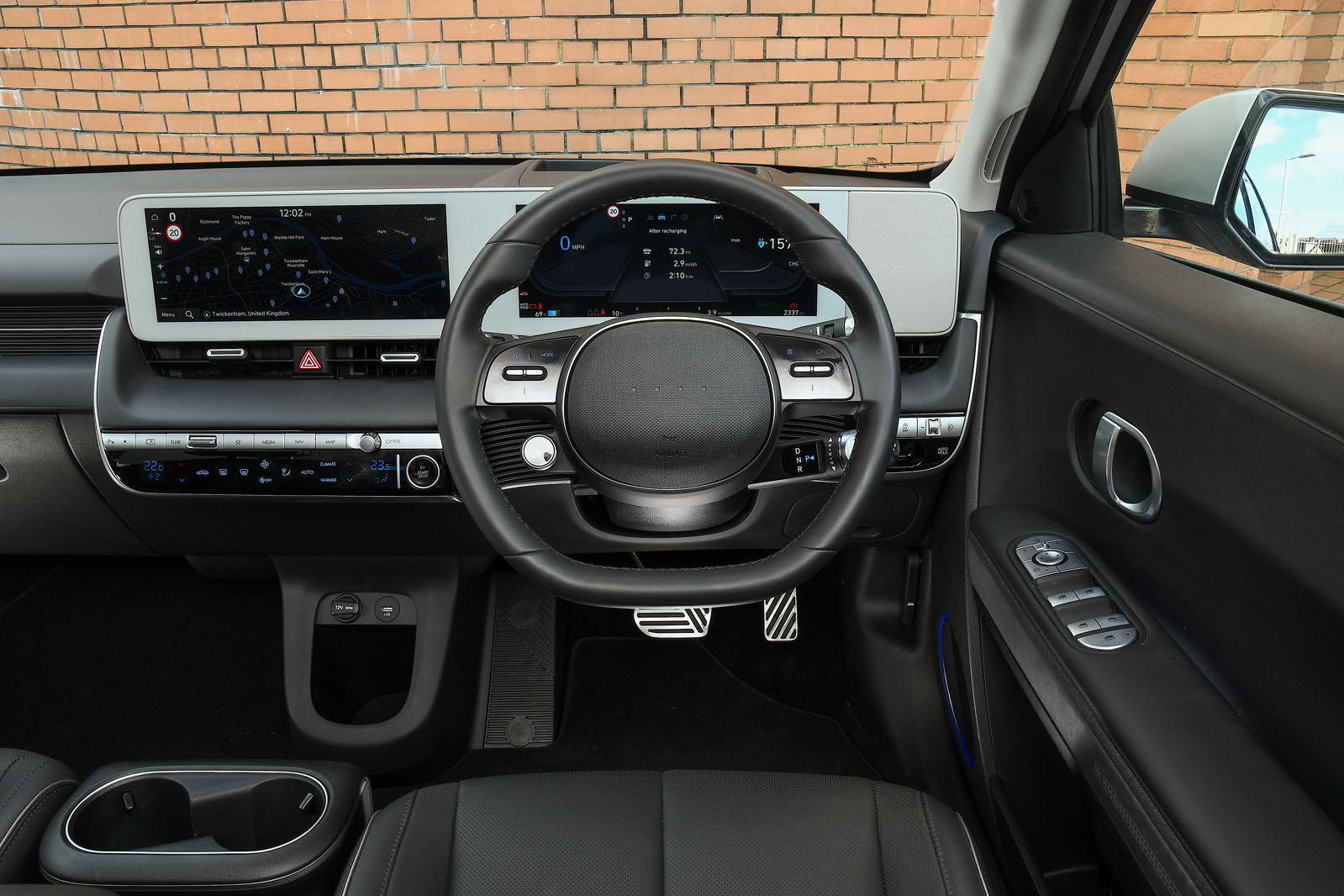 hyundai ioniq 5 review 2023 09 dash