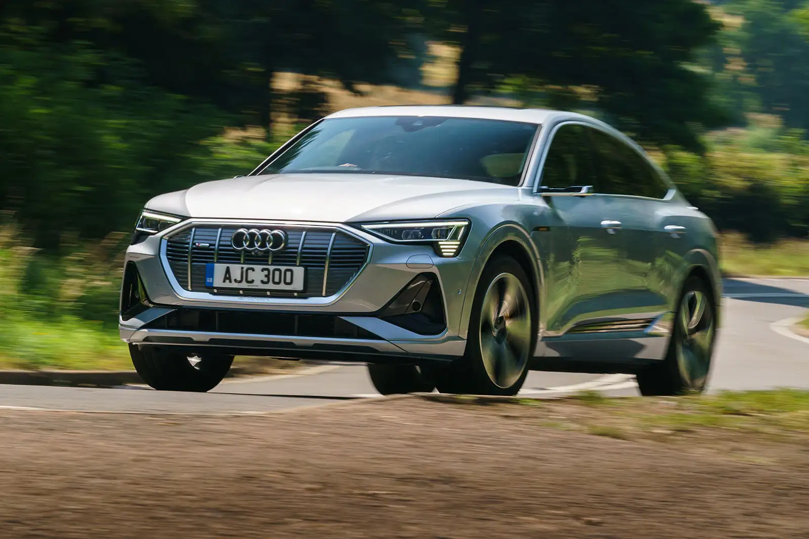 E-tron Sportback quattro S Line 2020 UK review | Autocar