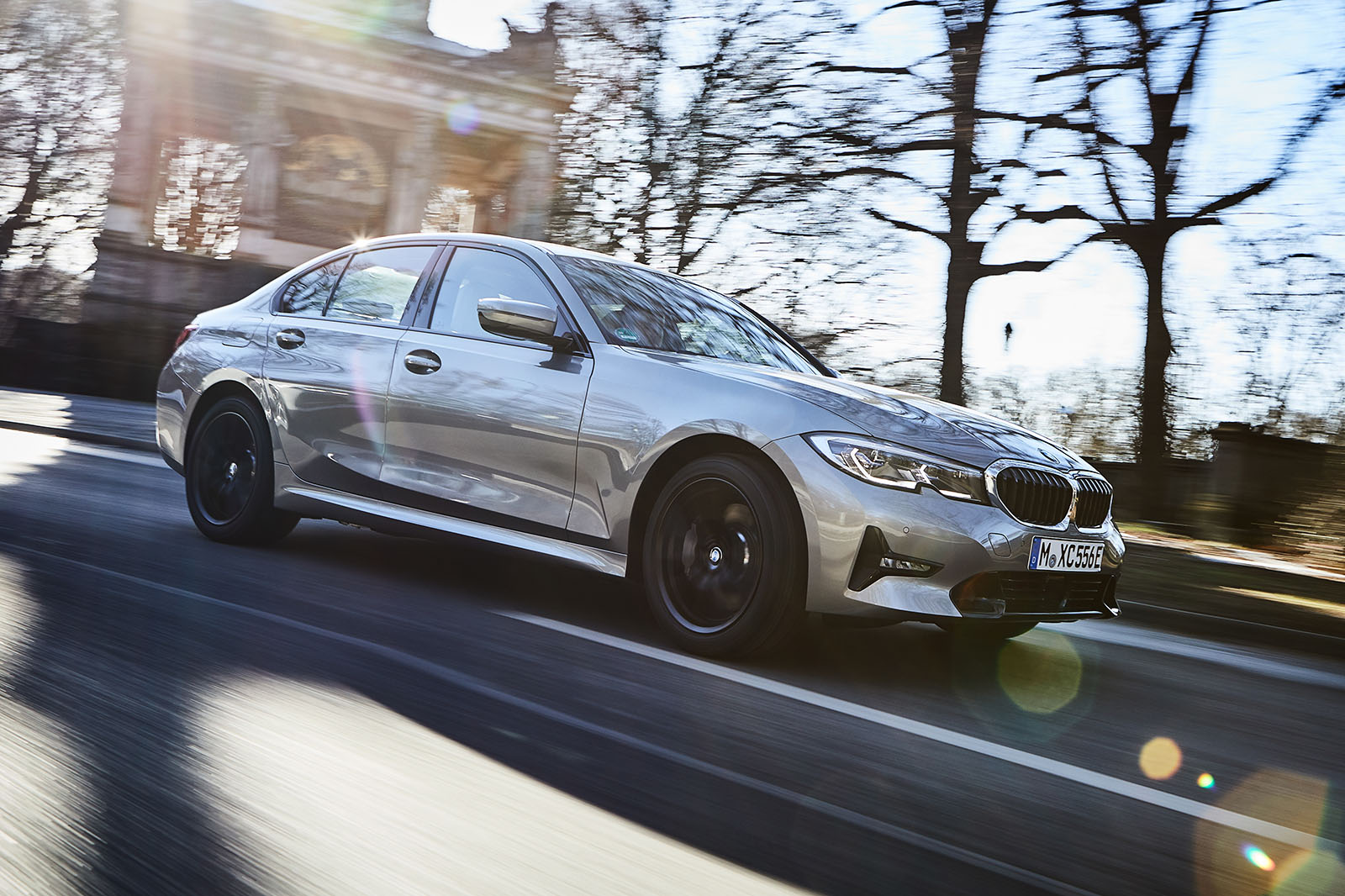 BMW 3 330e hybrid 2019 review