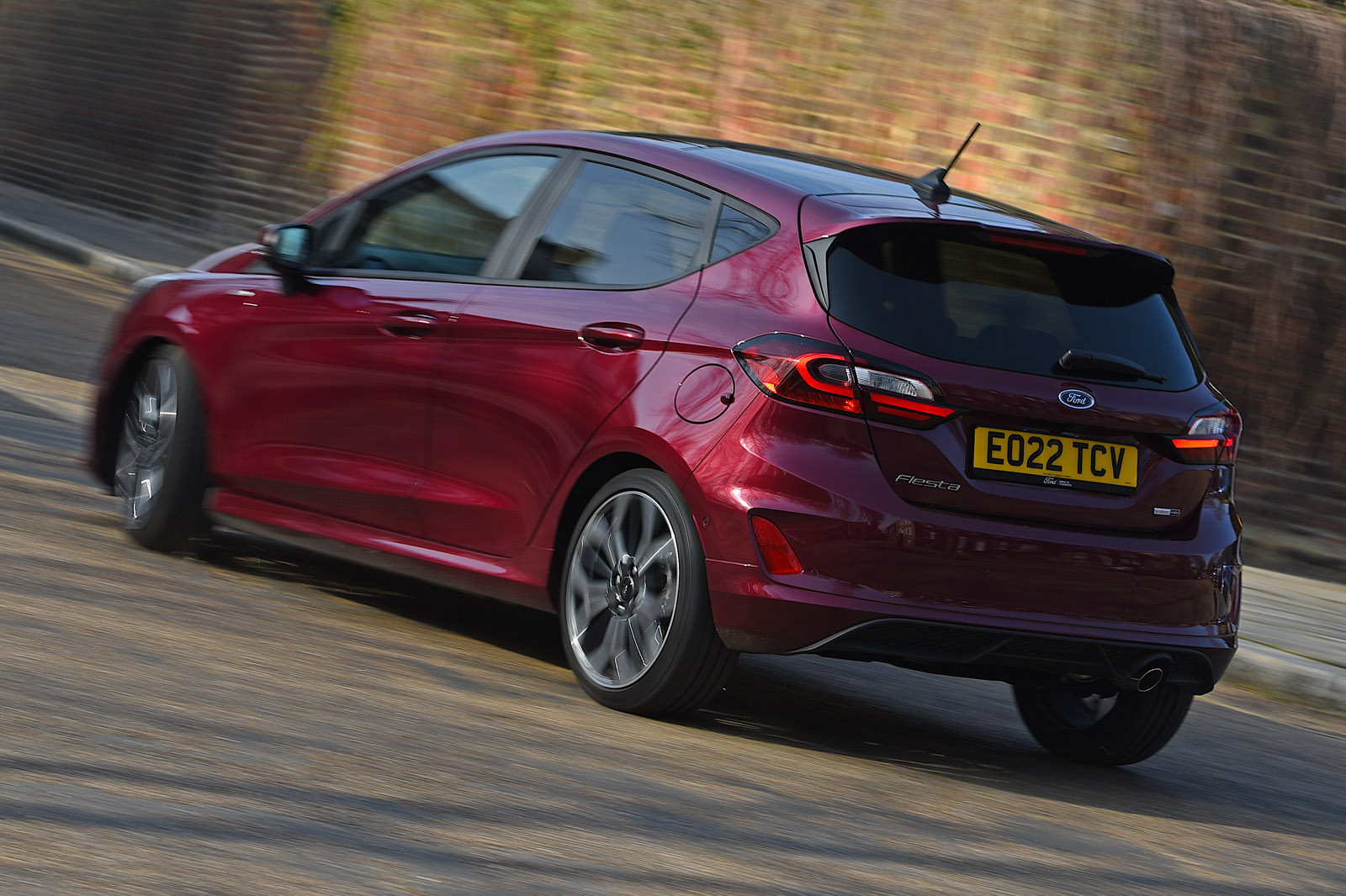 Ford fiesta vignale shop hybrid