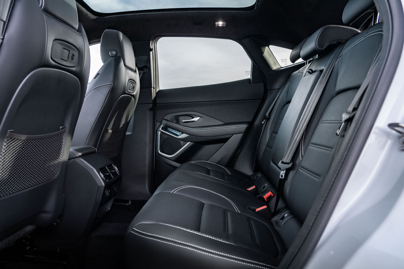 Jaguar E Pace P300e 21 Uk Review Autocar Jaguar E Pace P300e 21 Uk Review Autocar