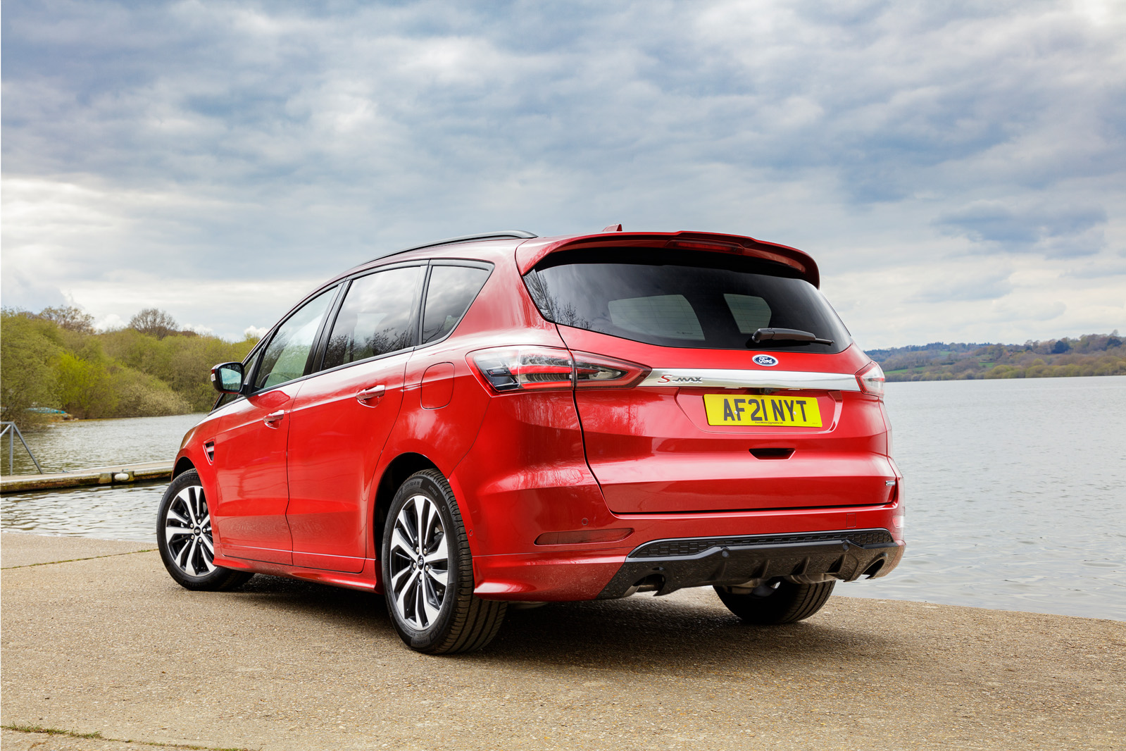 Ford S-Max 2.5 Duratec FHEV 2021 UK first drive