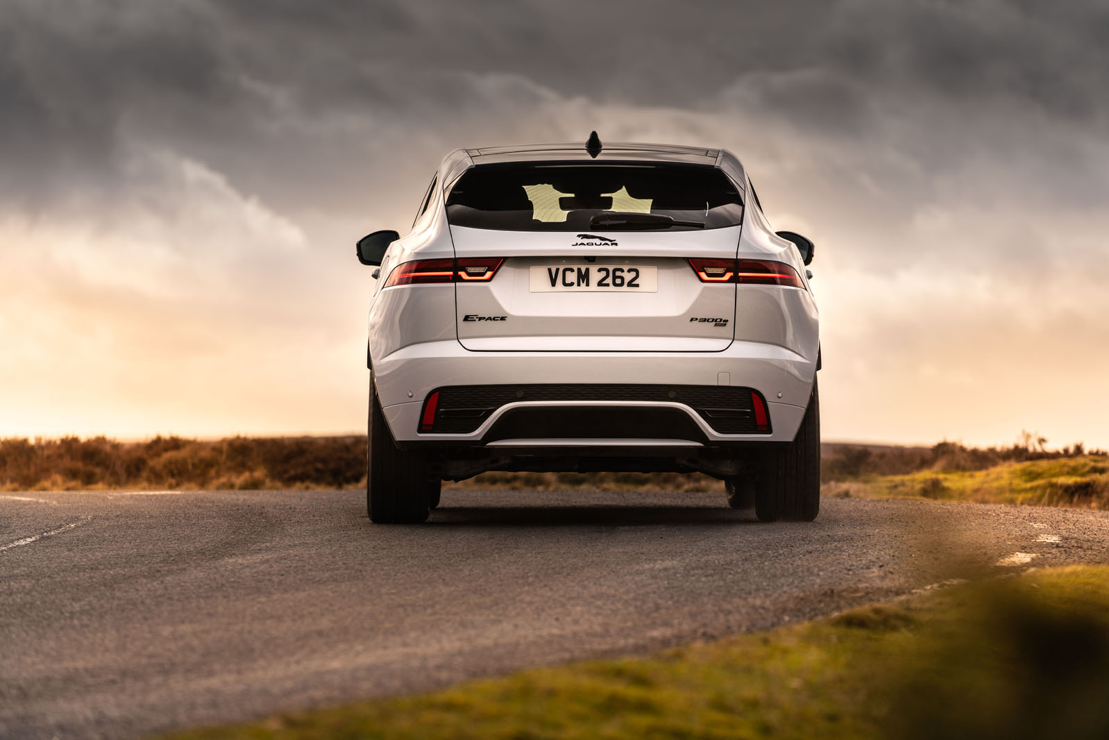 Jaguar E Pace P300e 21 Uk Review Autocar Jaguar E Pace P300e 21 Uk Review Autocar