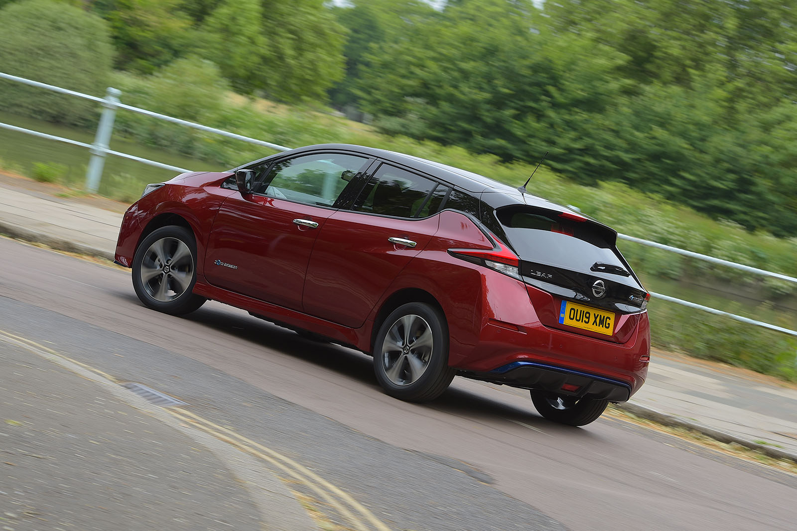 Nissan Leaf e Tekna 2019 UK first drive Autocar