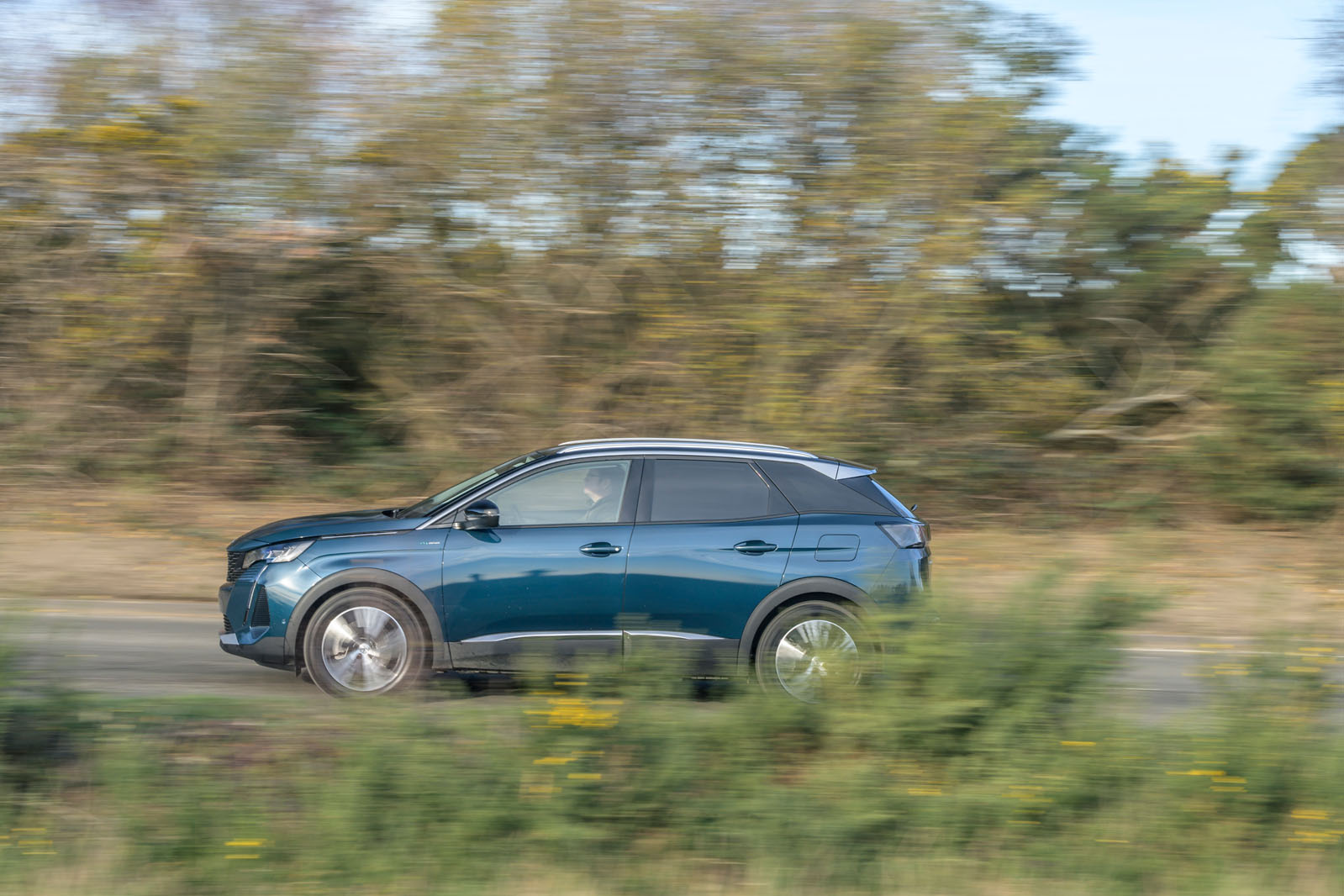 Peugeot 3008 plug in hybrid 2019 deals