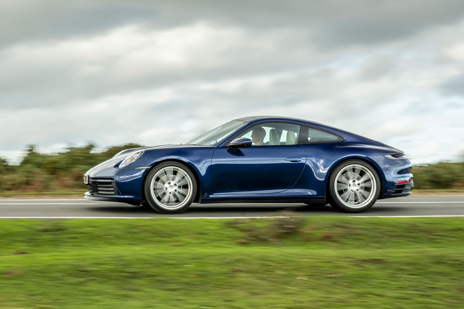 Porsche 911 Carrera S manual 2020 UK first drive | Autocar Porsche 911 Carrera S manual 2020 UK first drive | Autocar
